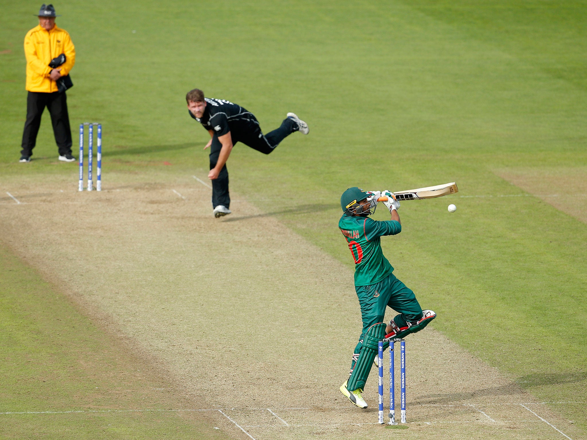 Mahmudullah in action for Bangladesh