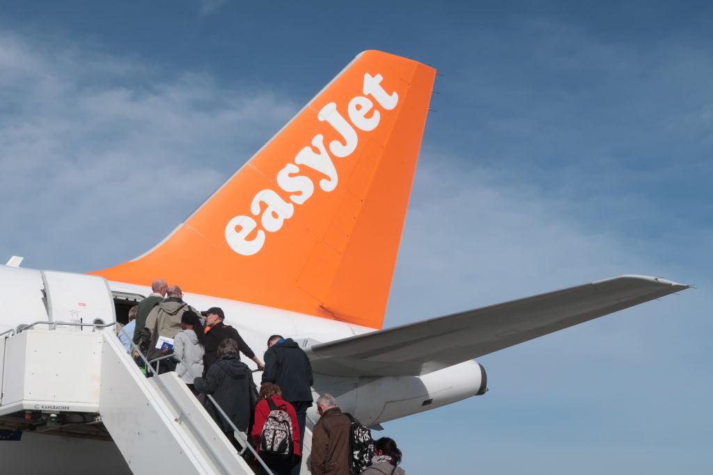 EasyJet has denied that a pilot asked passengers to vote on whether or not a plane should take off