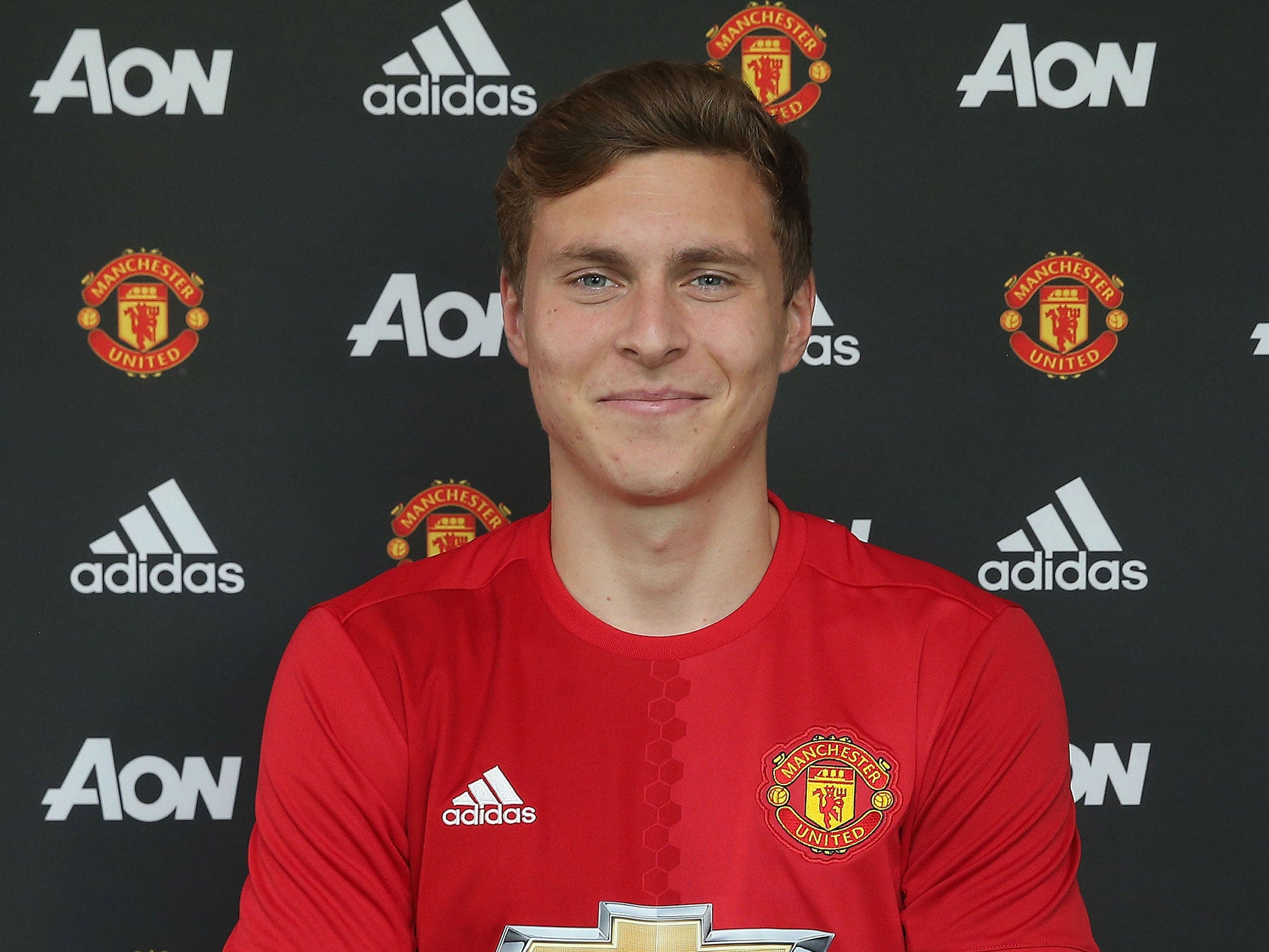 &#13;
Lindelof has joined with a big repuatation &#13;