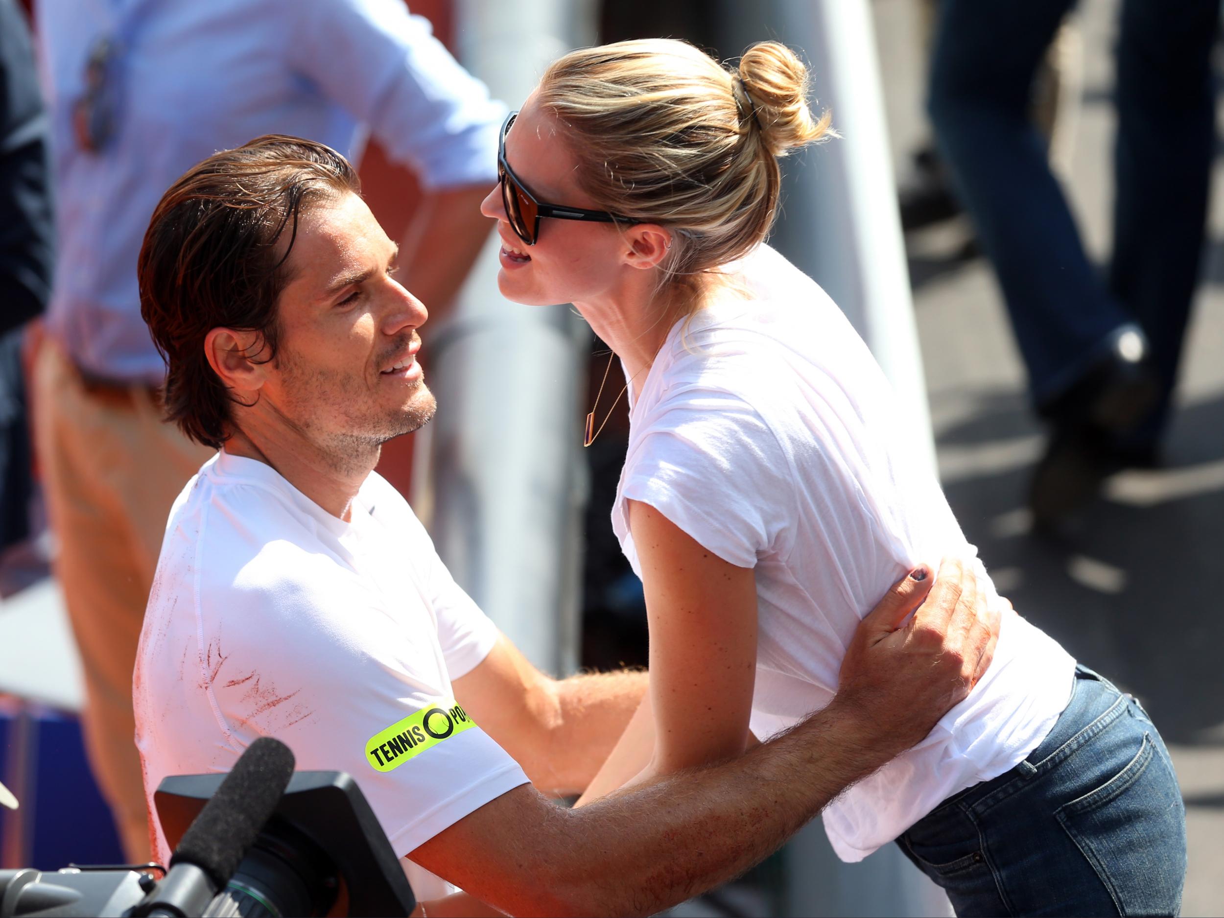 Haas wife his wife, the actress Sara Foster