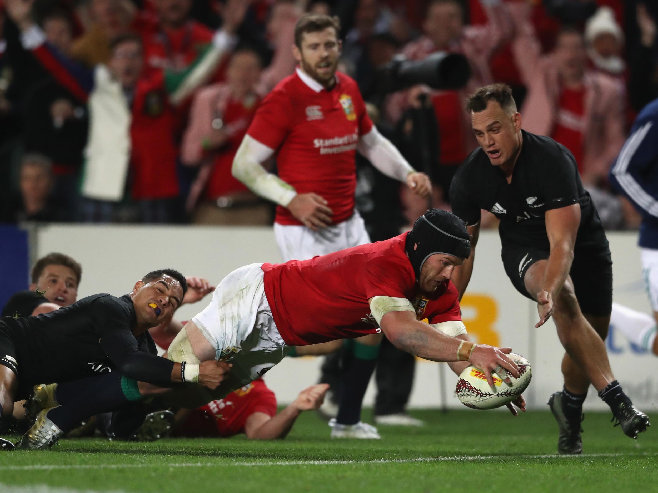 O'Brien scored from close range a move started by Liam Williams, and also involving Elliot Daly and Jonathan Davies