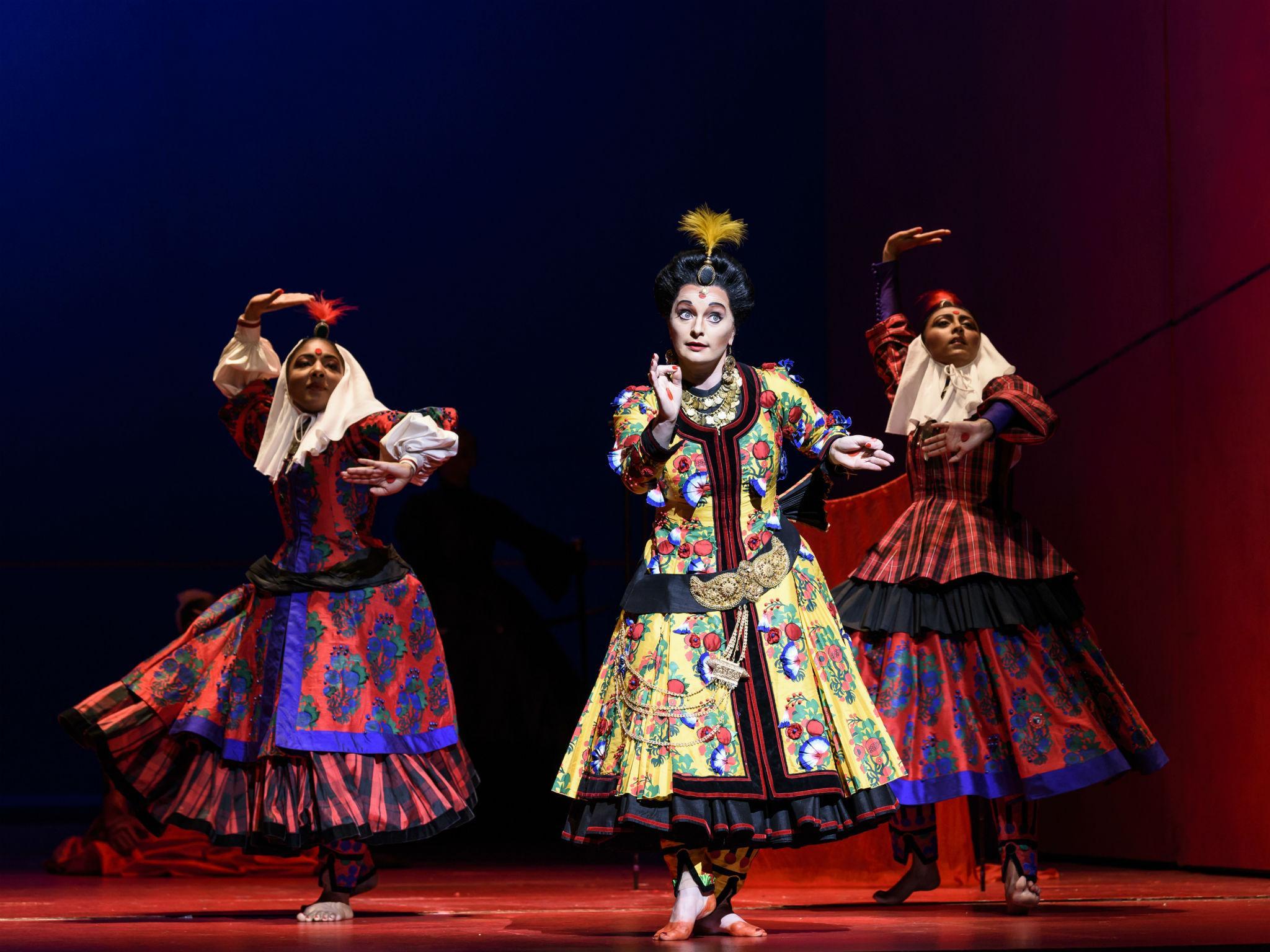 Lucy Crowe (centre) as Ismene in 'Mitridate, re di Ponto' at the Royal Opera House