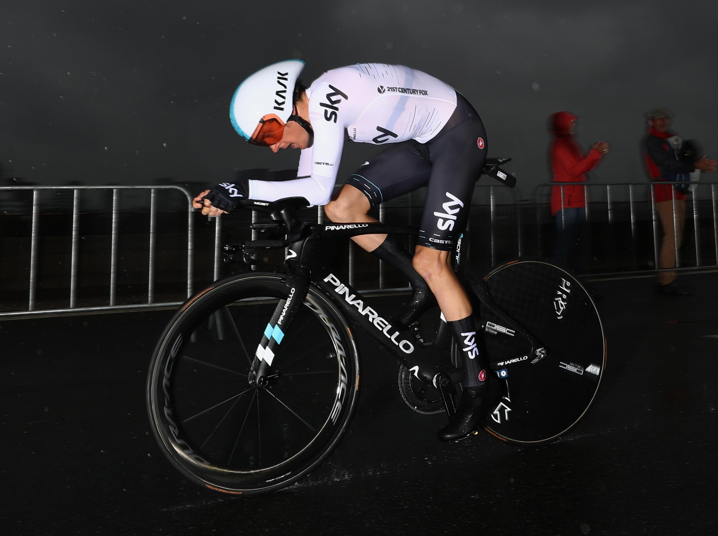 
Thomas had never before worn the yellow jersey 