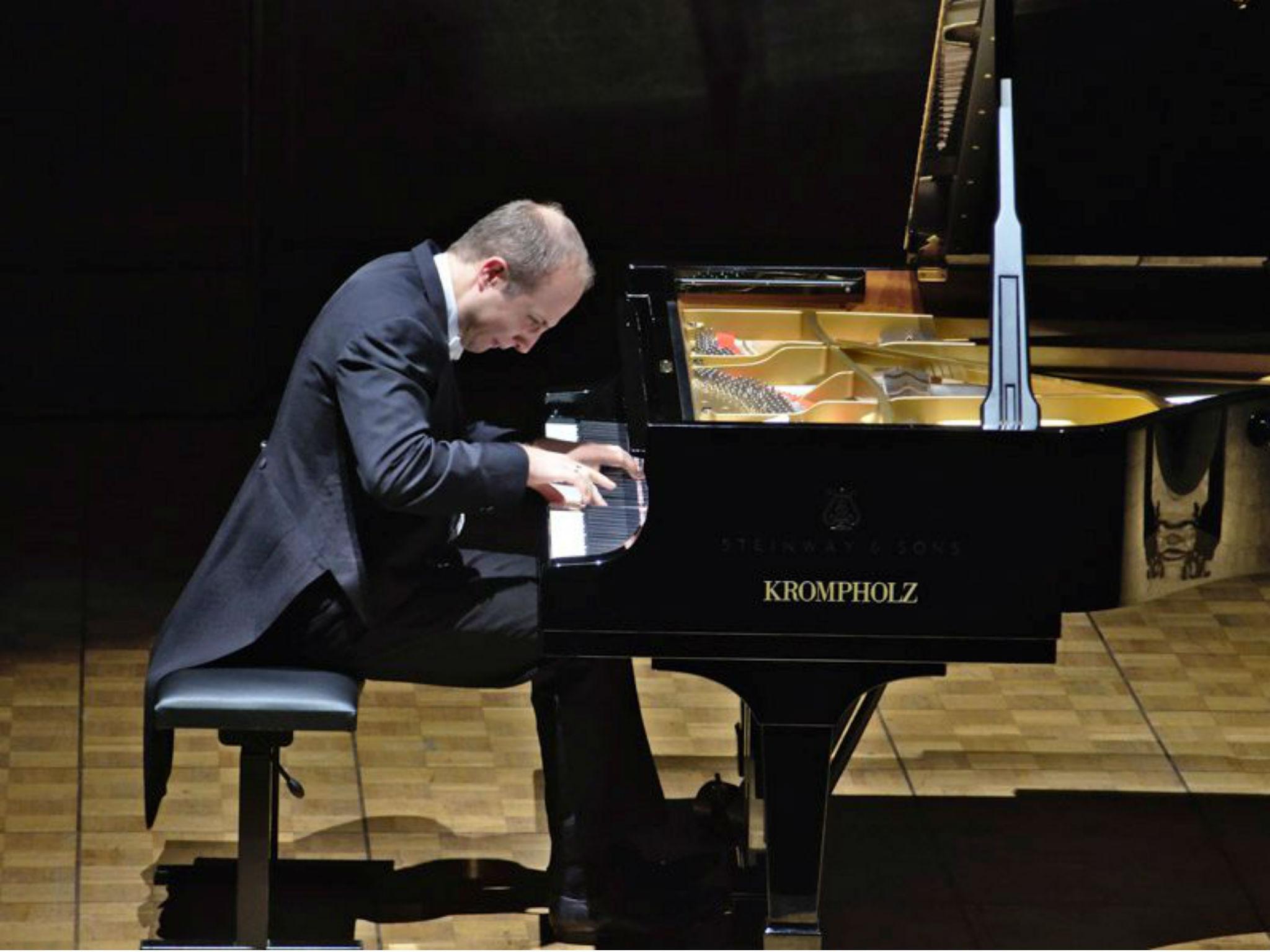 The Ukrainian-born pianist Alexander Gavrylyuk will play Rachmaninov’s Third Piano Concerto – its full-on Romanticism is irresistible