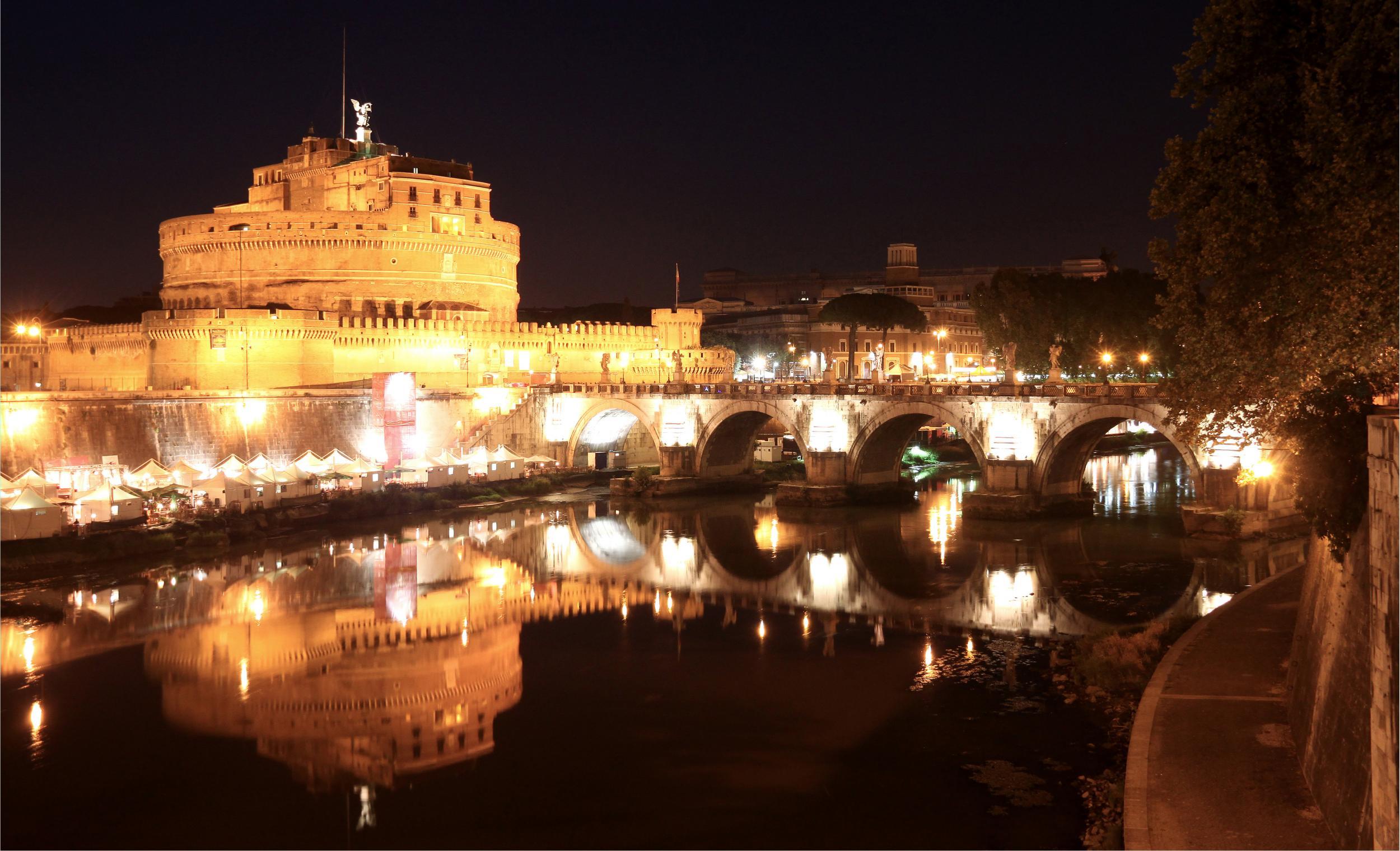 Rome's mayor wants to keep the city pristine at night