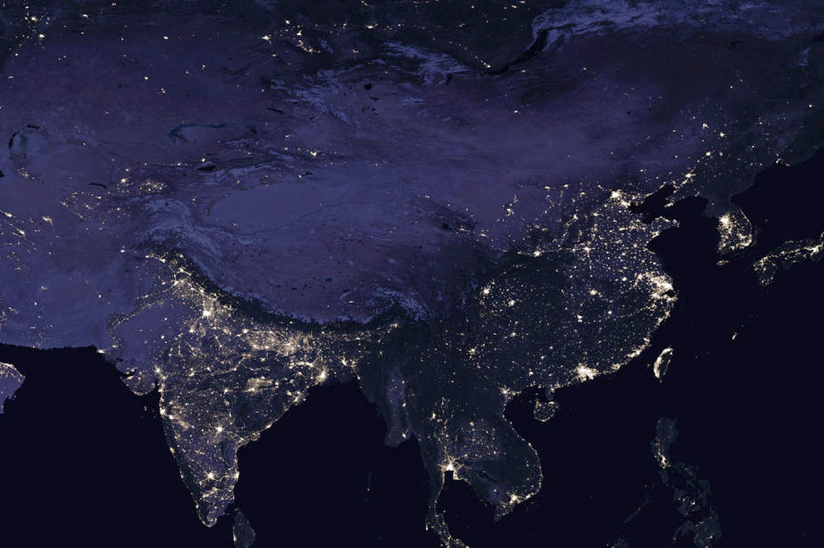 Compared with China’s highly developed cities, the western regions are still dark at night