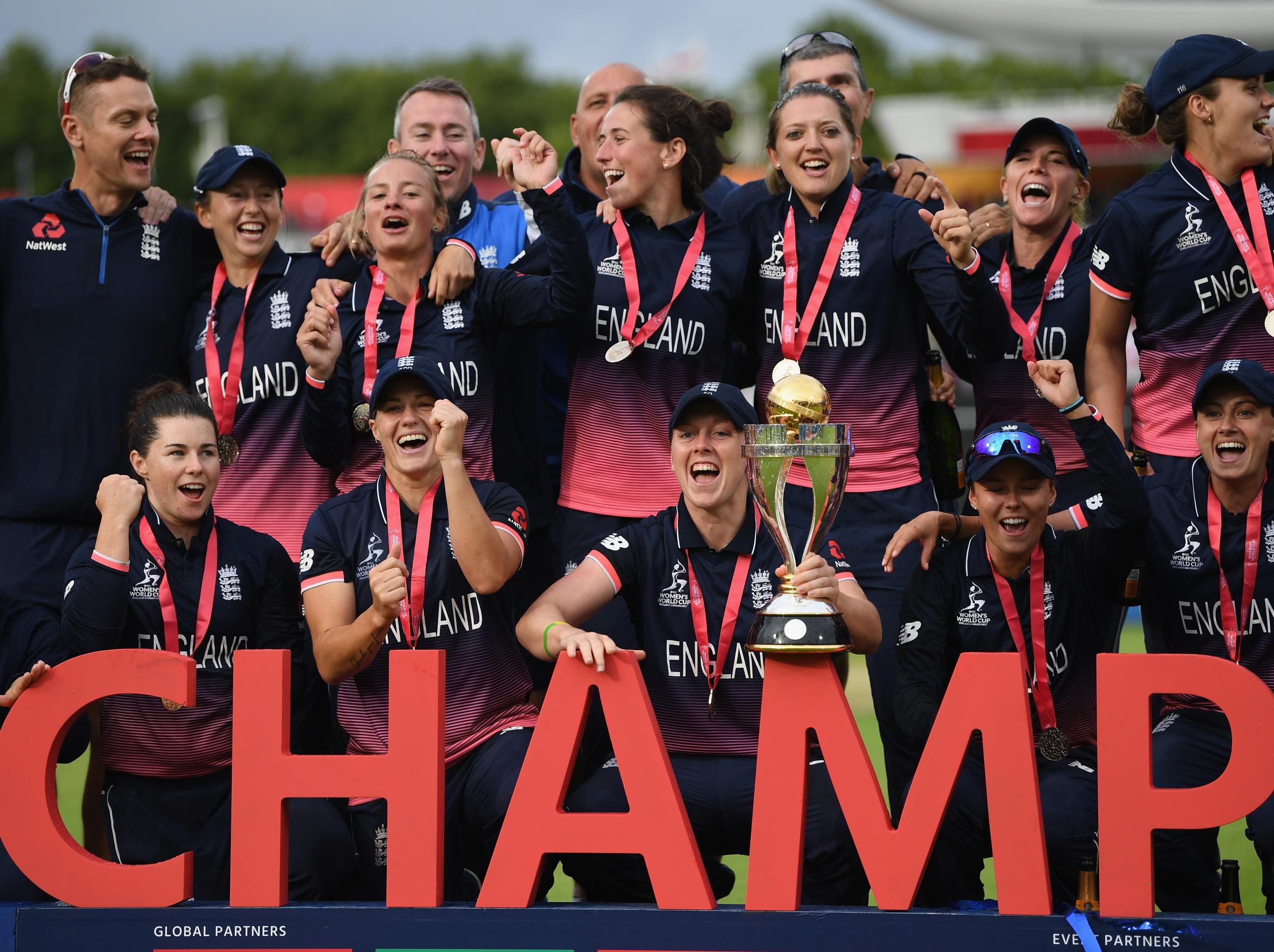 England celebrate their World Cup victory together