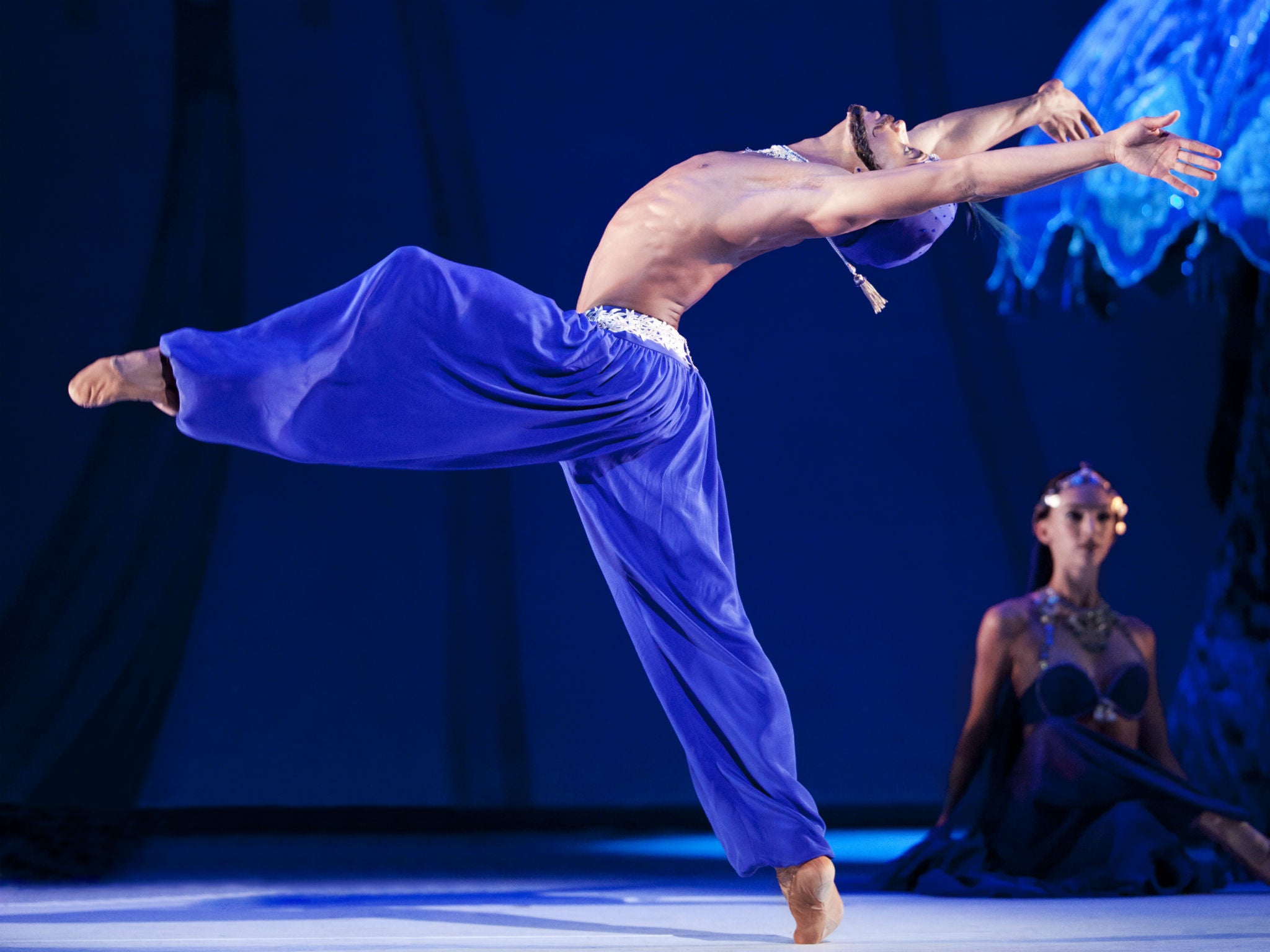 Underwood as The Caterpillar in ‘Alice’s Adventures in Wonderland’ at the Royal Opera House (Johan Persson/ROH)