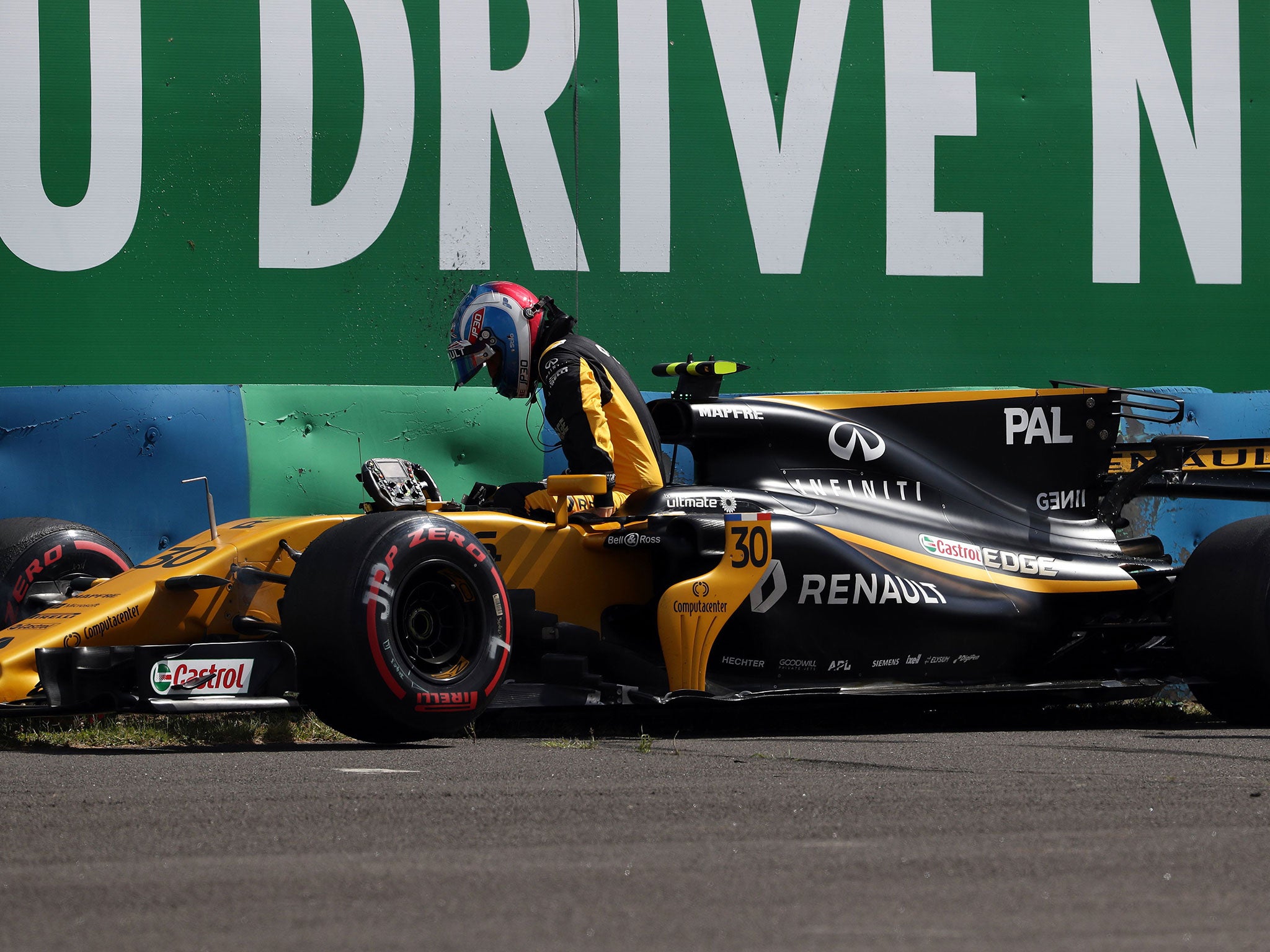 Jolyon Palmer crashed out of second practice for the Hungarian Grand Prix