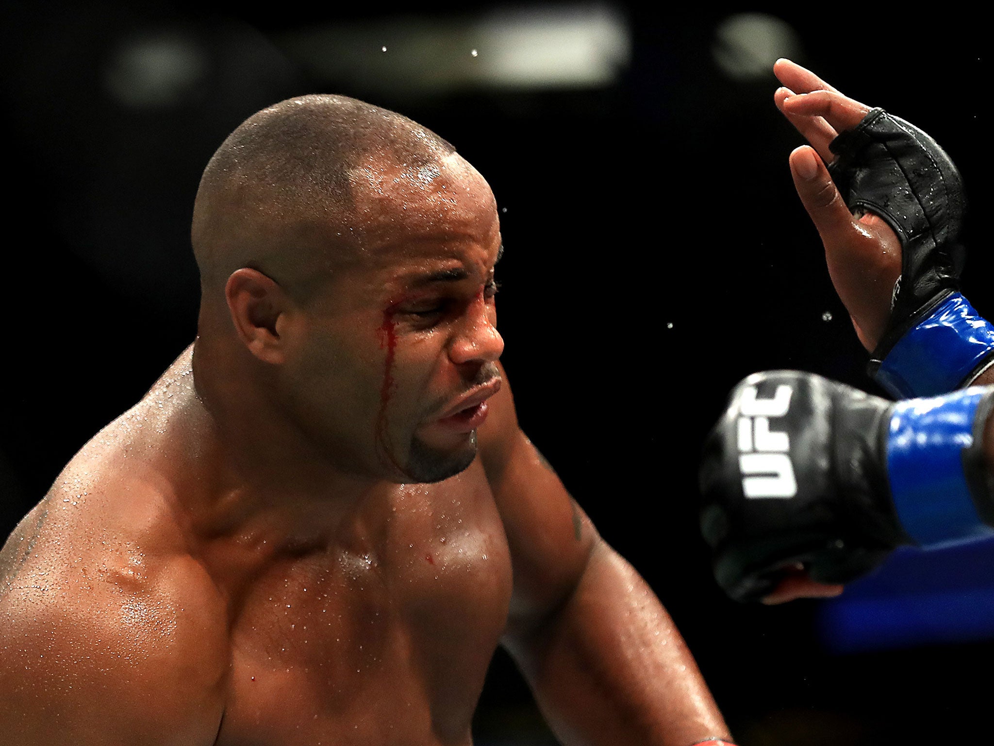 Daniel Cormier suffered a cut due to an accidental head clash