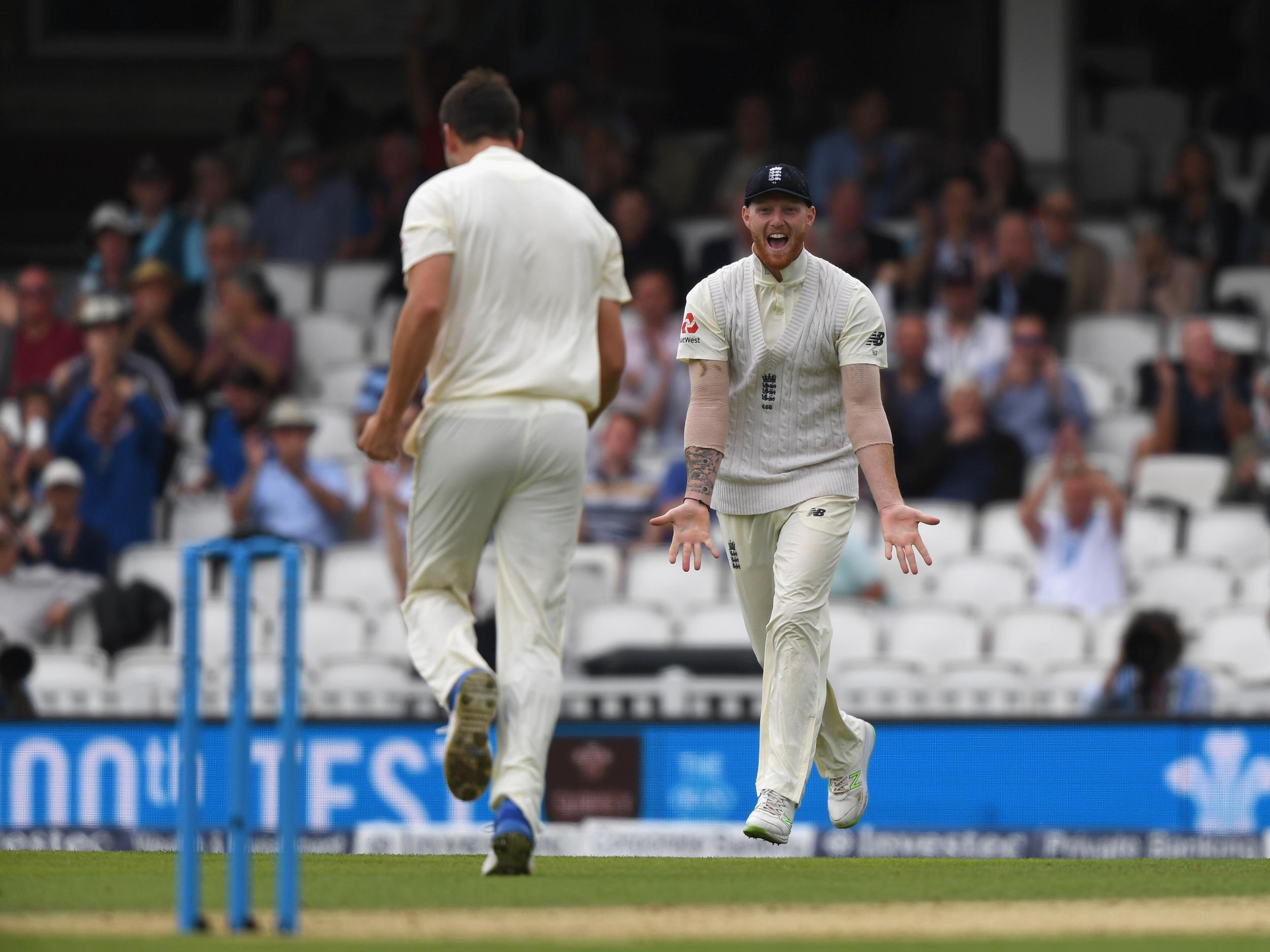 &#13;
England's bowlers have them on the verge of victory &#13;