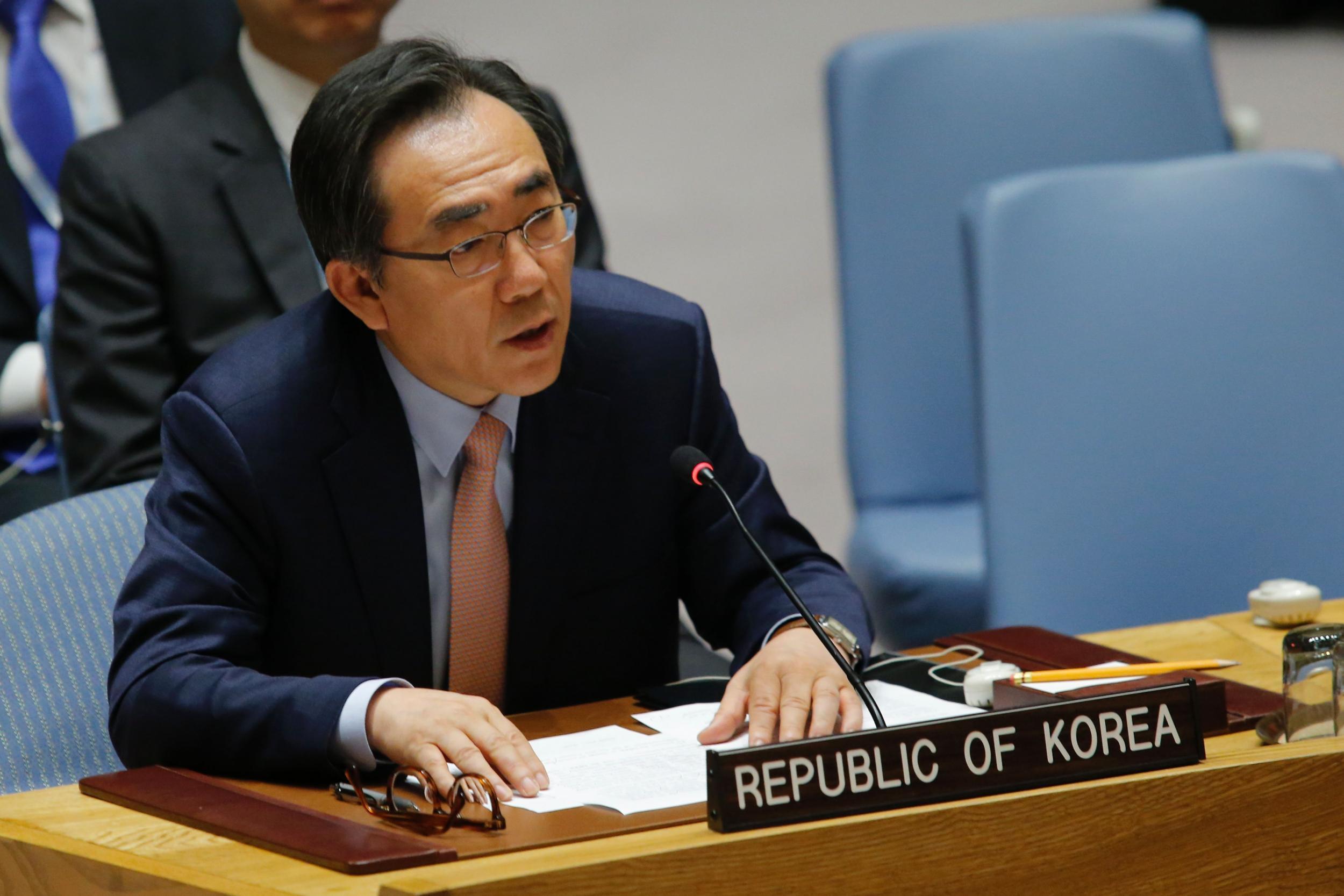 South Korean Ambassador to the UN speaks to members of the security council (Getty)