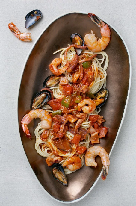 Spicy tunisian seafood pasta