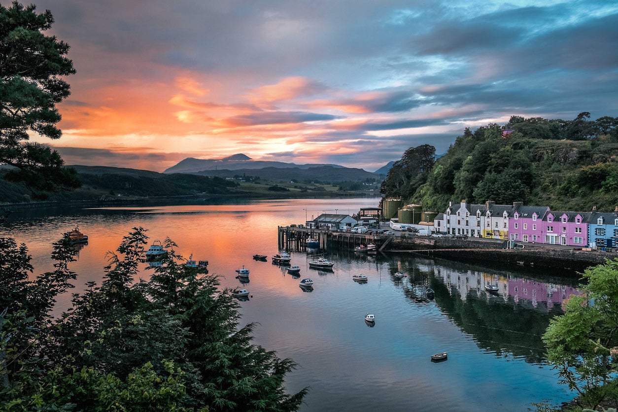 The colourful harbour of Portree on Skye