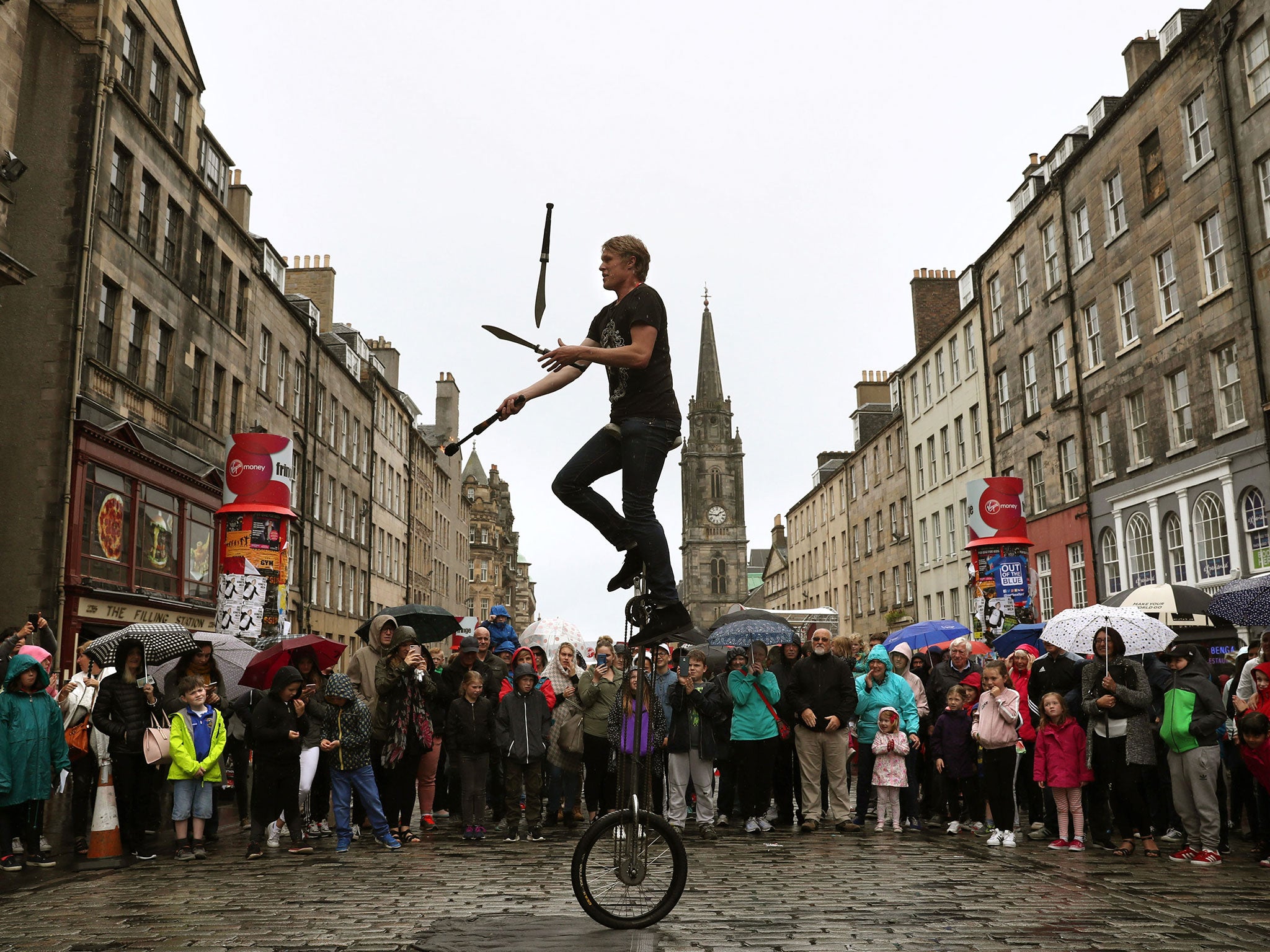 Remember to realistically anticipate your navigation through the ever more ludicrous Royal Mile to achieve a comfortable passage