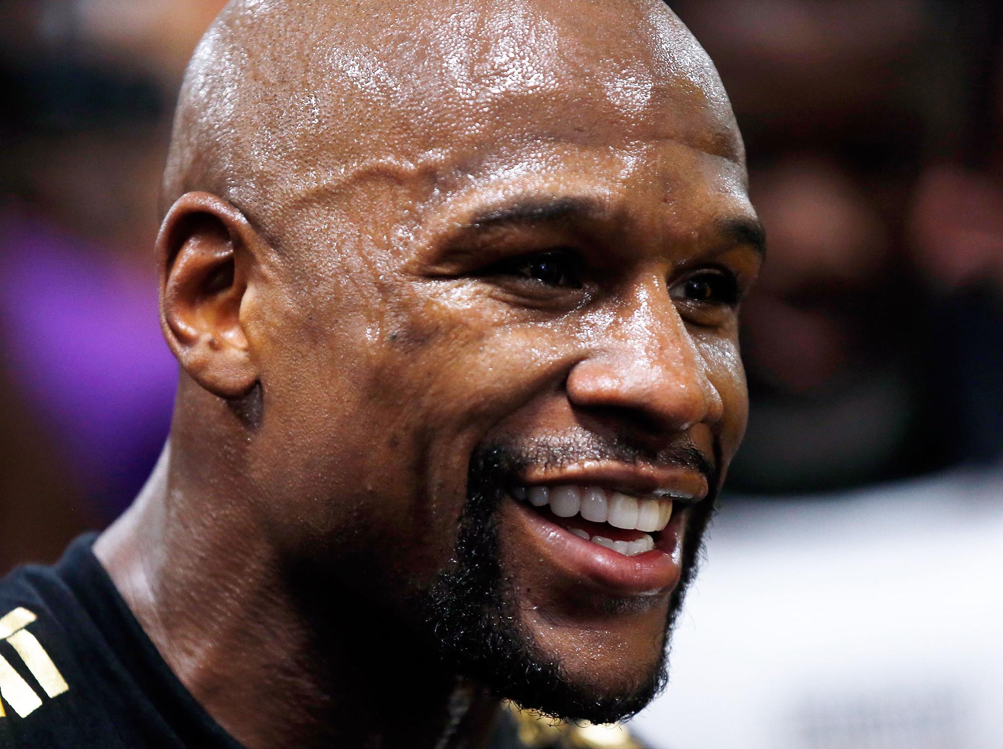 The bookmakers will be cheering on Mayweather this weekend(Getty)