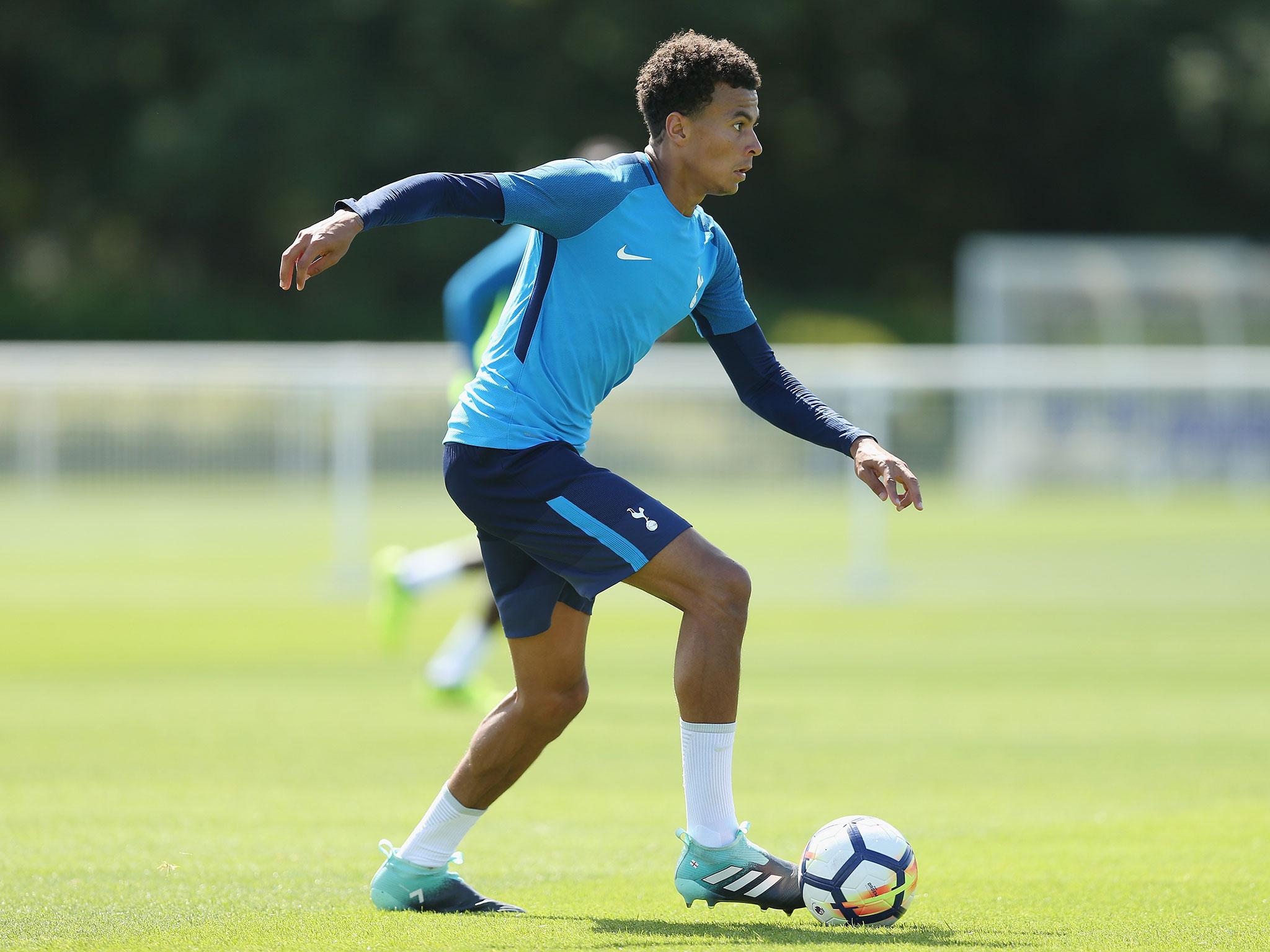 Dele Alli in training ahead of Sunday's match