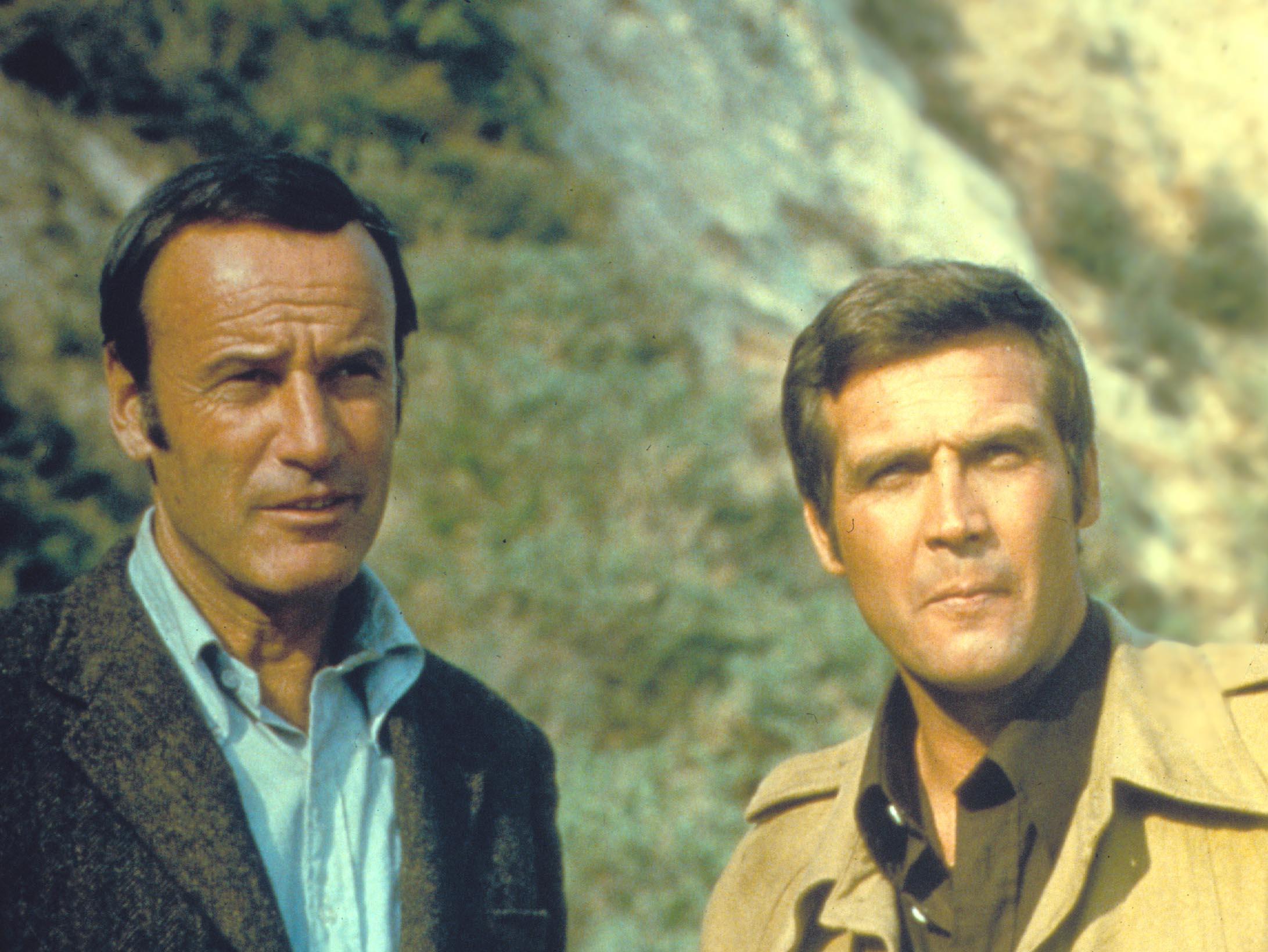 Richard Anderson (right) in The Six Million Dollar Man alongside Lee Majors (left) in 1973