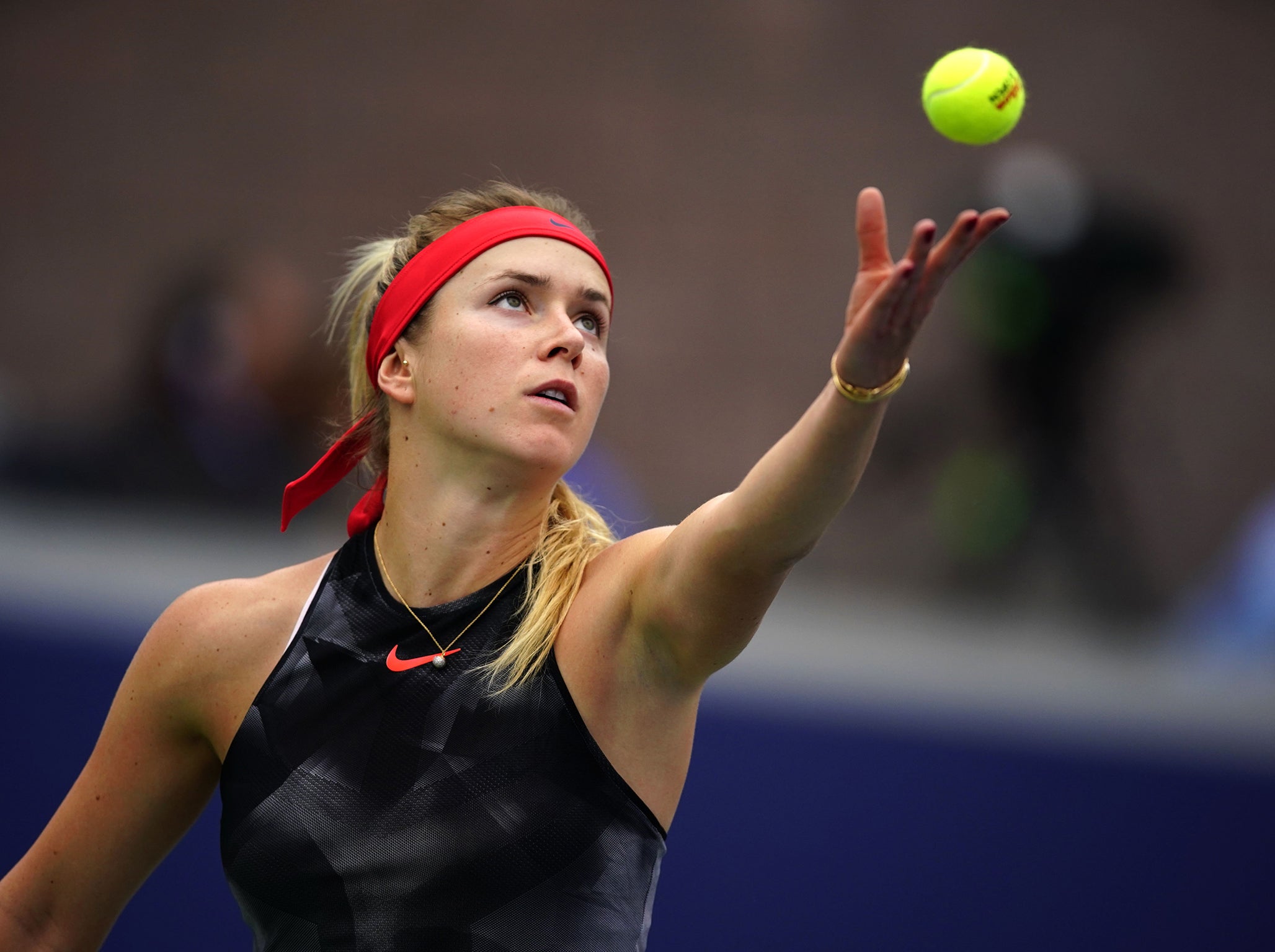 Top seed Elina Svitolina crashed out of the Dubai Duty Free Tennis Championships to Svetlana Kuznetsova