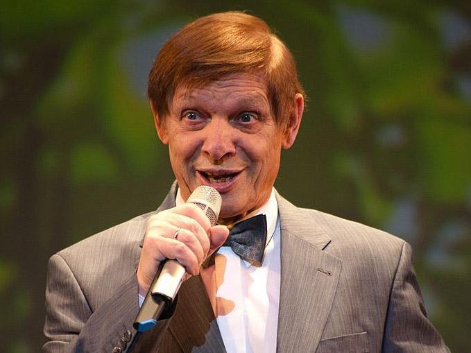 Eduard Khil