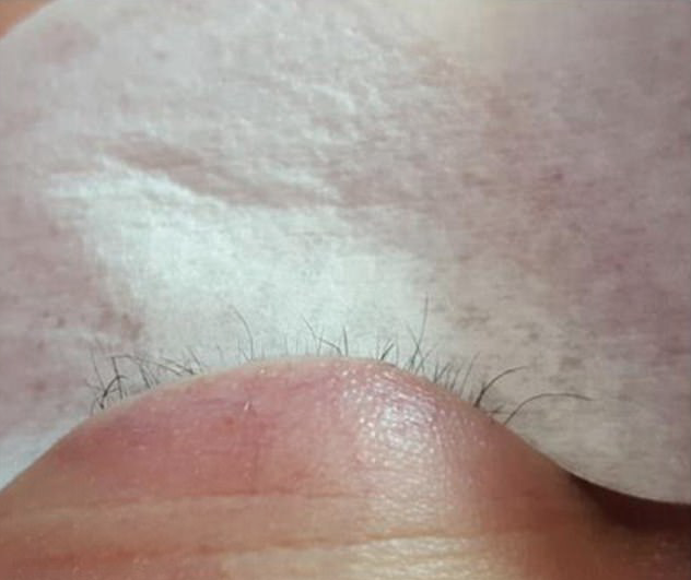 Salon owner Emma Dhanjal said her customers lashes were falling out when she touched them with tweezers (Facebook: Emmaculate Beauty)