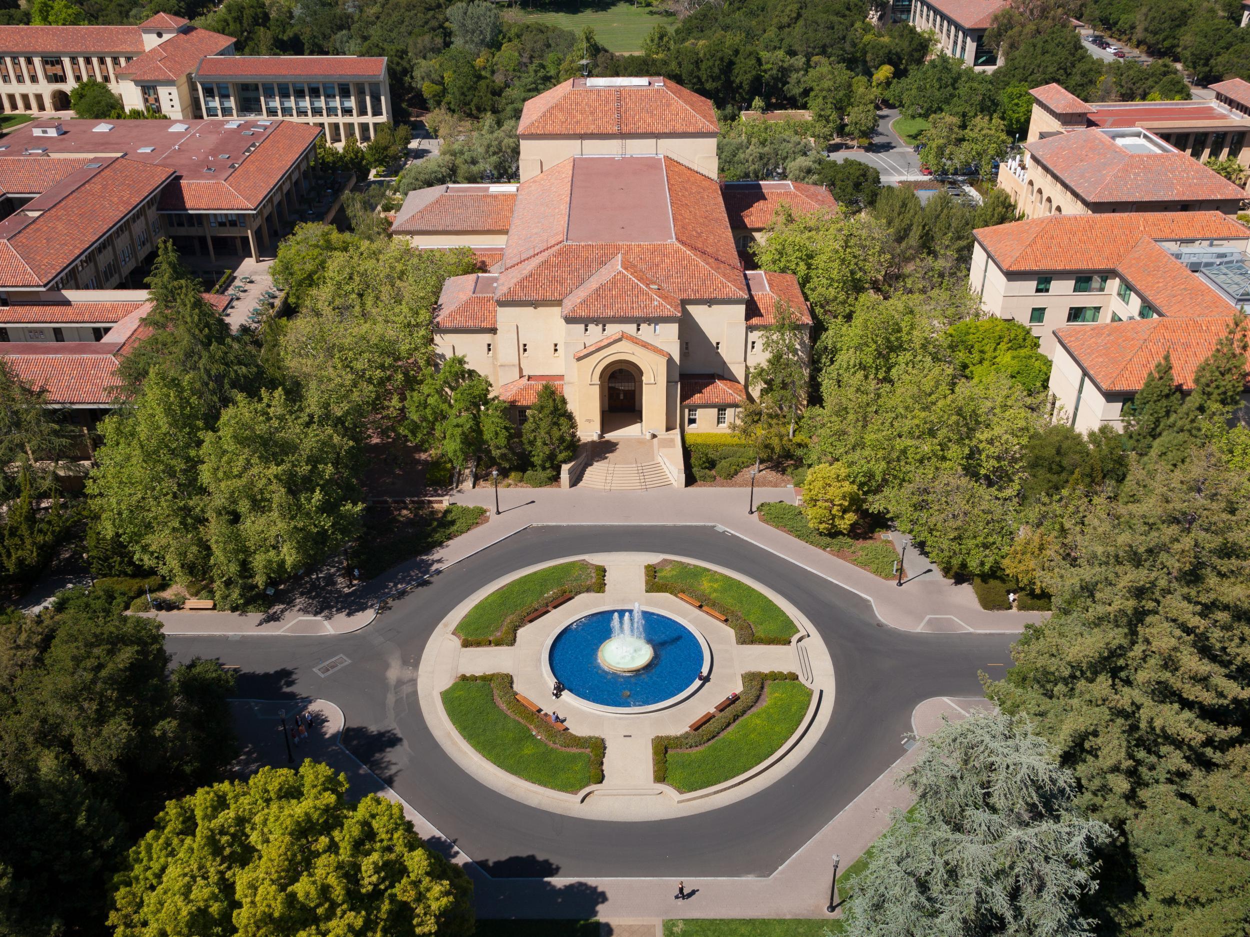 Stanford University ties in third place with Caltech