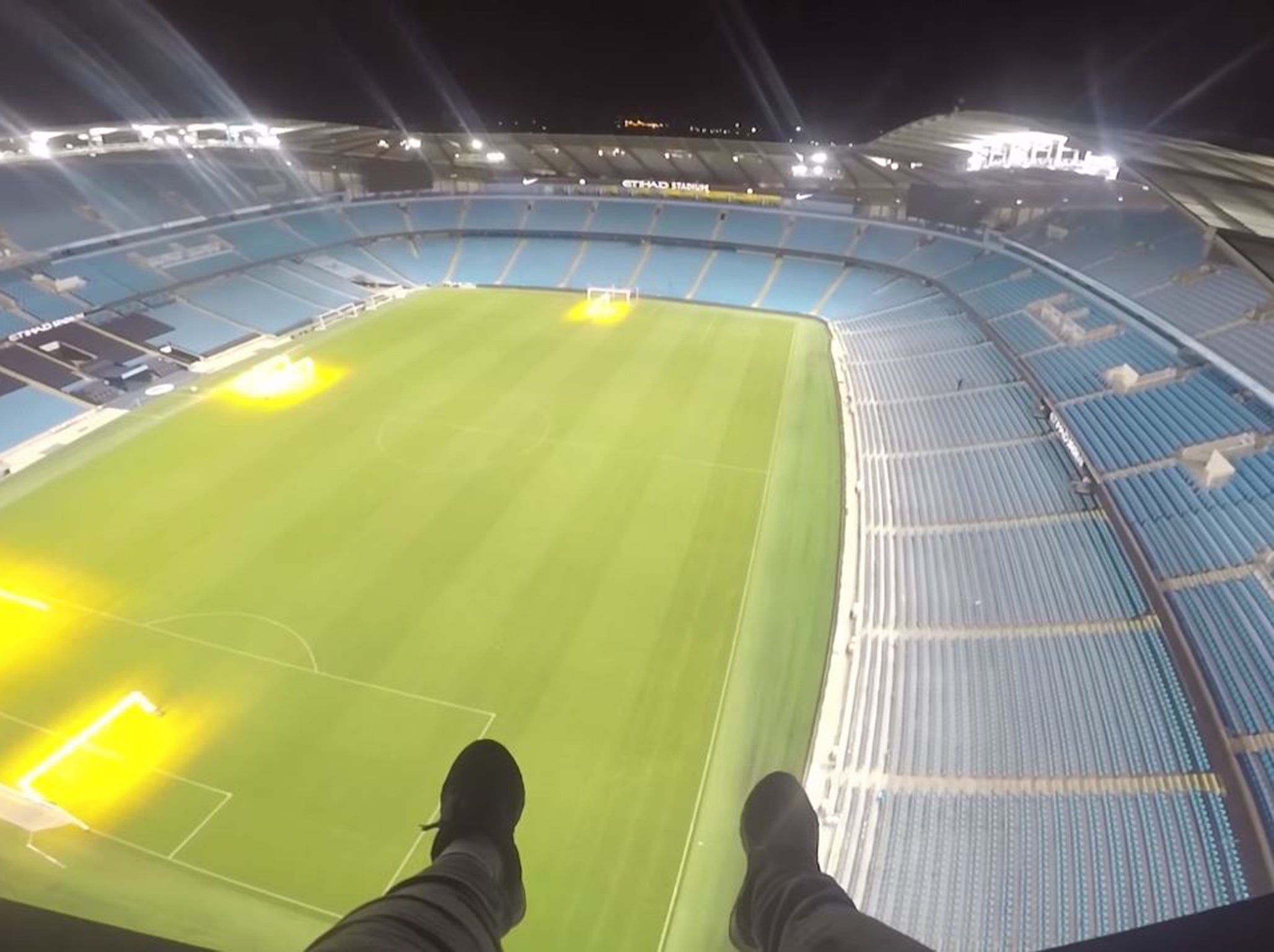 Free climbers recorded themselves breaking into the Etihad Stadium