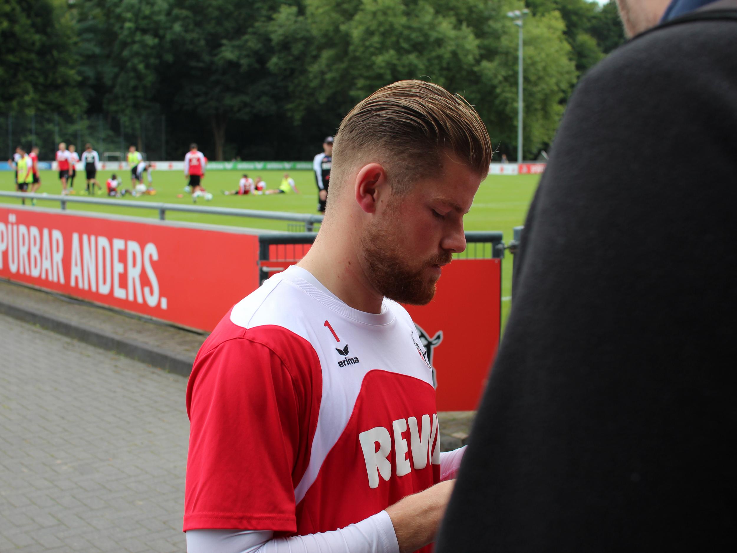 Horn spent his youth asking Koln's players for autographs (FC Koln )