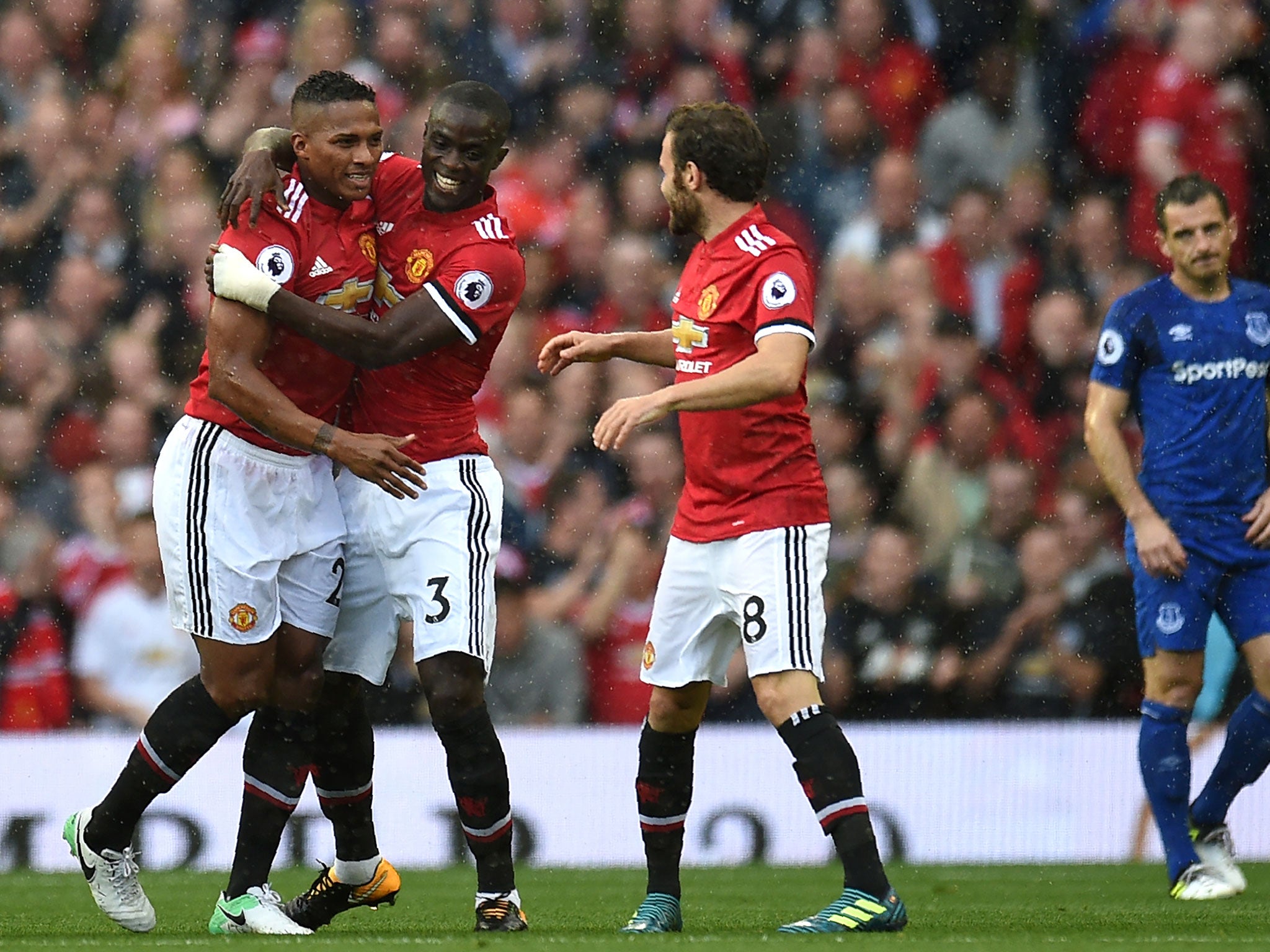 Antonio Valencia opened the scoring against Everton with a wonderstrike