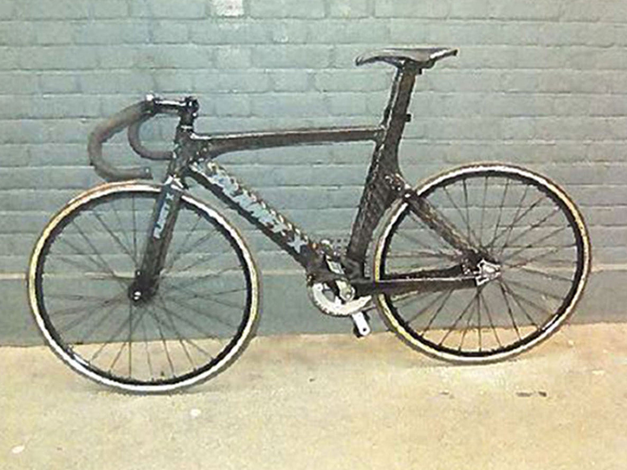 The fixed wheel track bicycle that was ridden by Alliston when he crashed