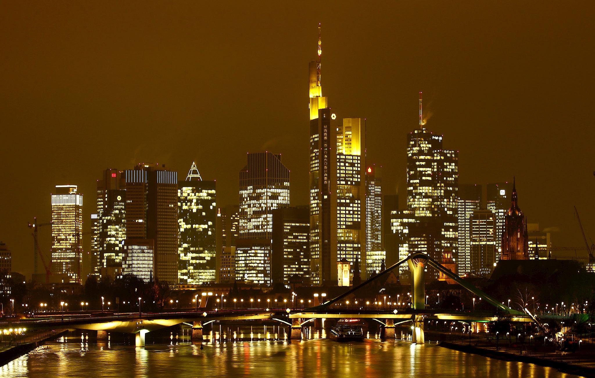 Turnout in cities like the wealthy finance capital Frankfurt is markedly up on the 2013 elections