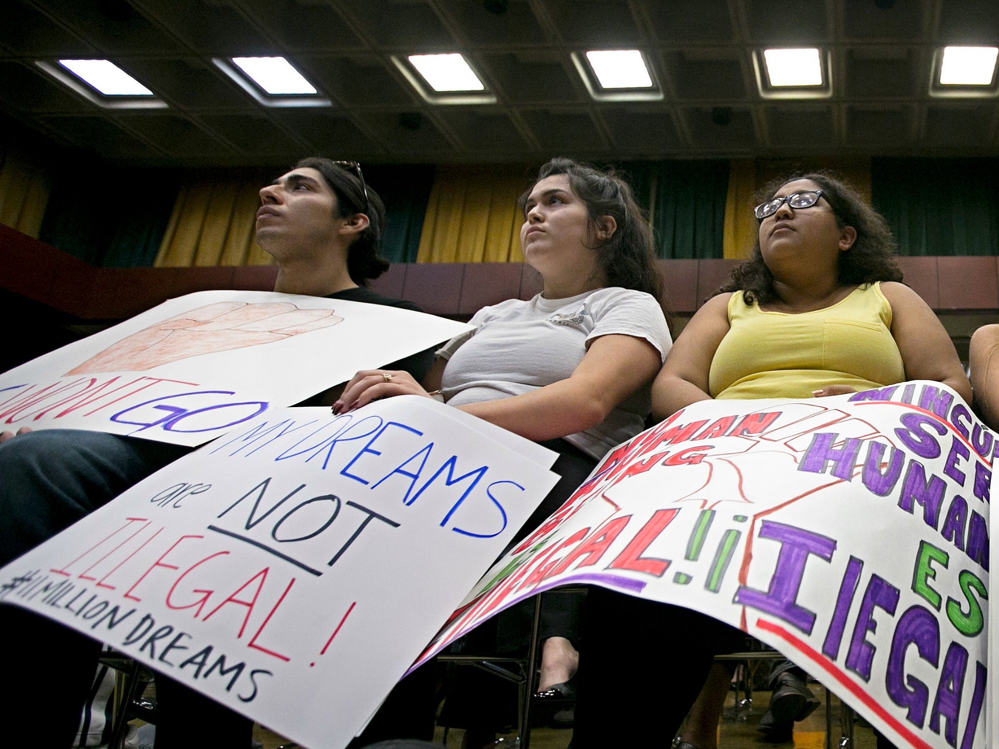 Students listen to Nancy Pelosi speak at California State University