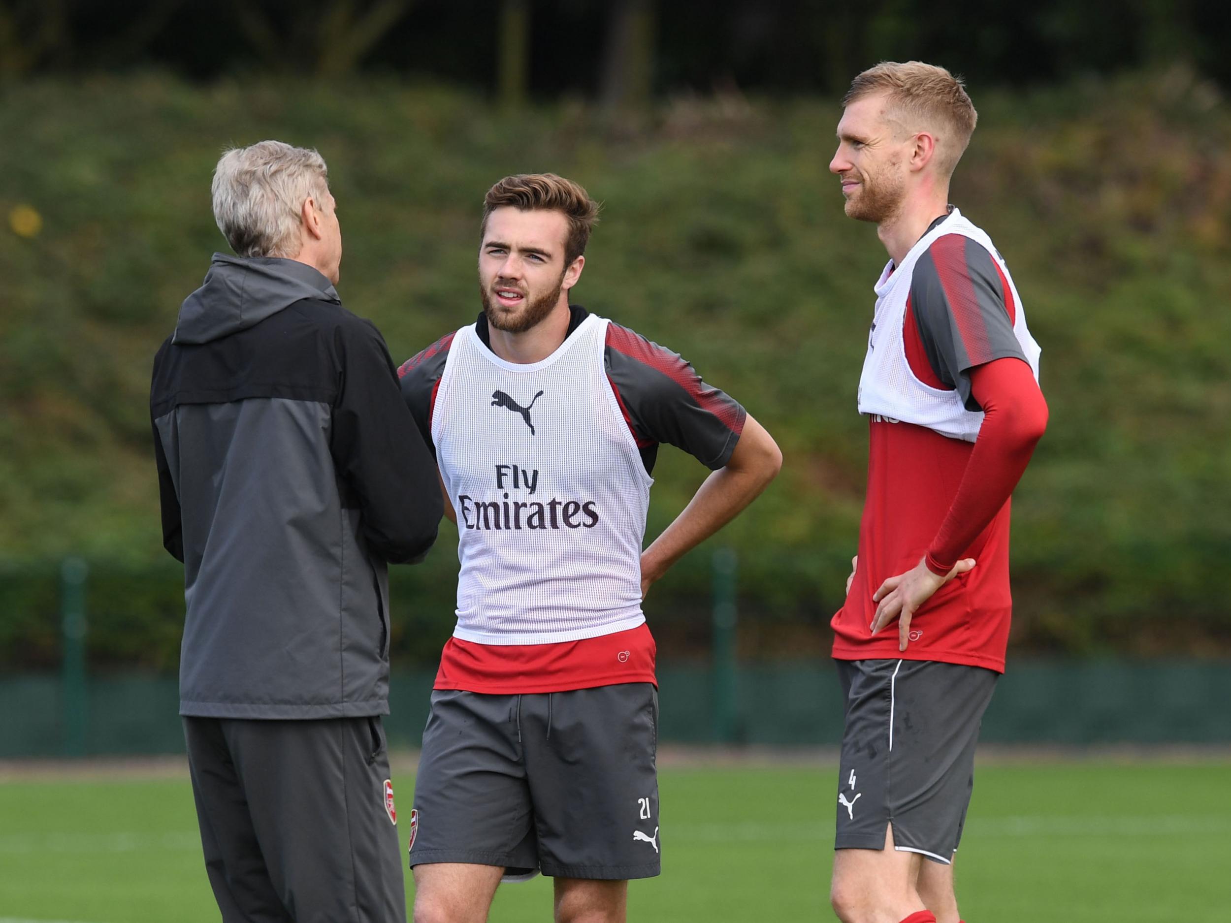 &#13;
Calum Chambers could be pushed into a start &#13;