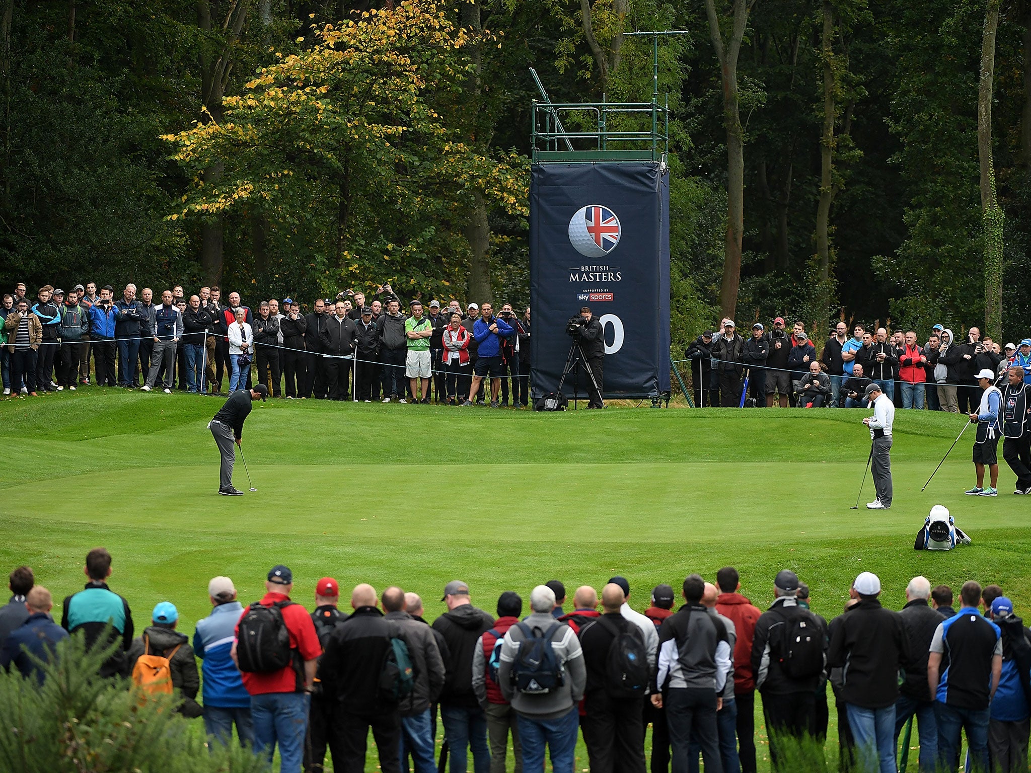 The Northern Irishman putts on the 10th