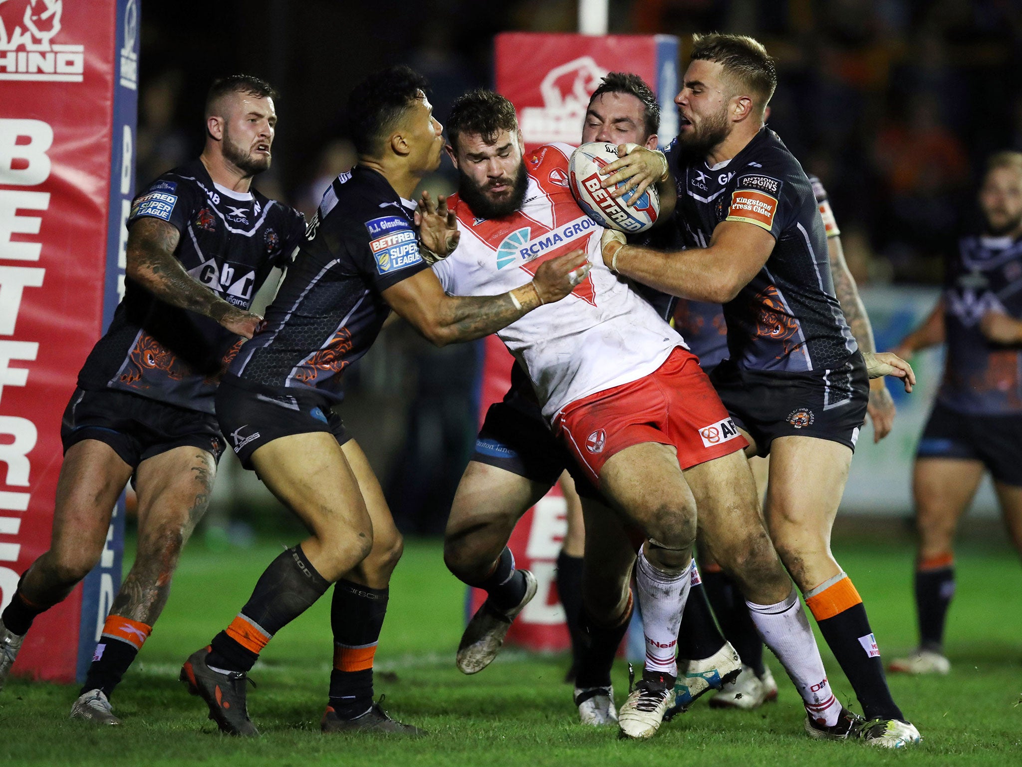 Castleford's defence holds up Alex Walmsley just short of the line