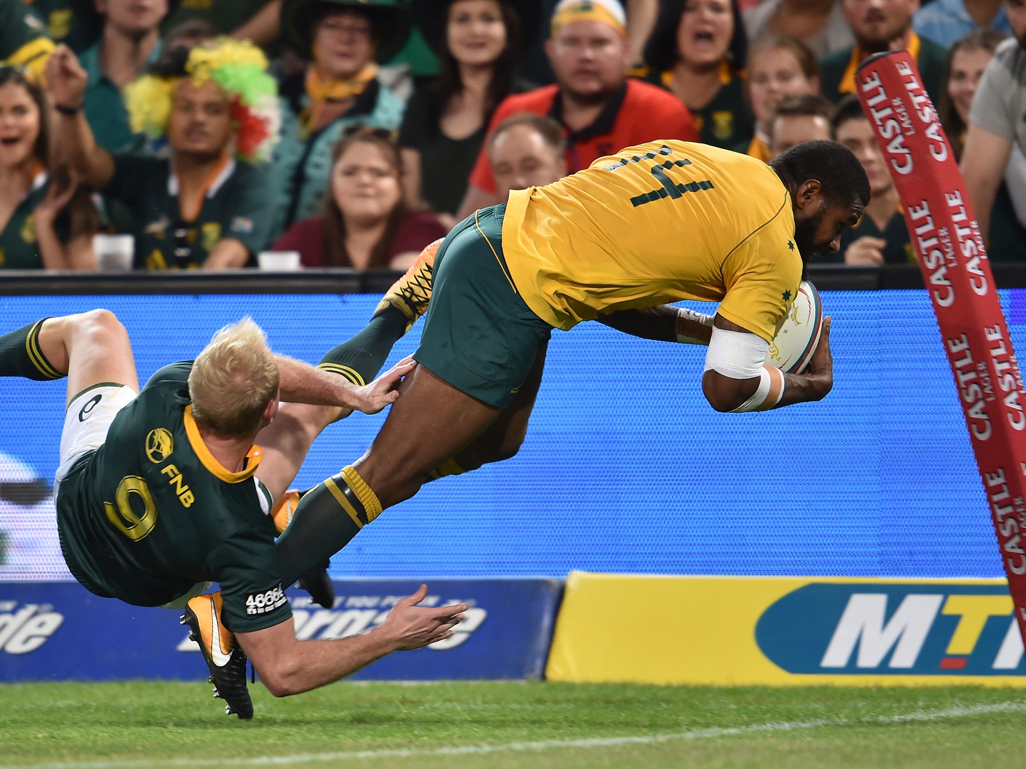 Marika Koroibete scores his second try for Australia