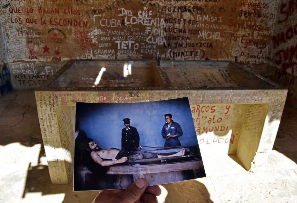 You can see the infamous sink where his body was laid out to be photographed (Getty)