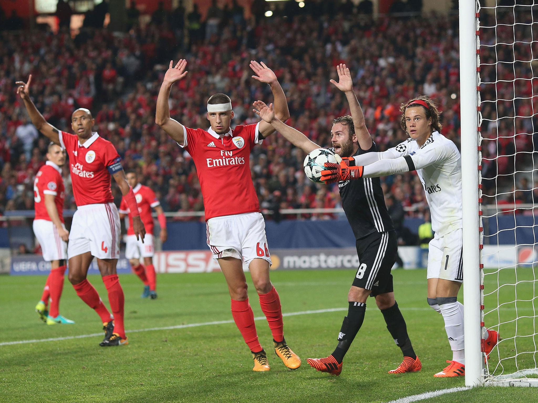 Mile Svilar took Marcus Rashford's free-kick over his own line