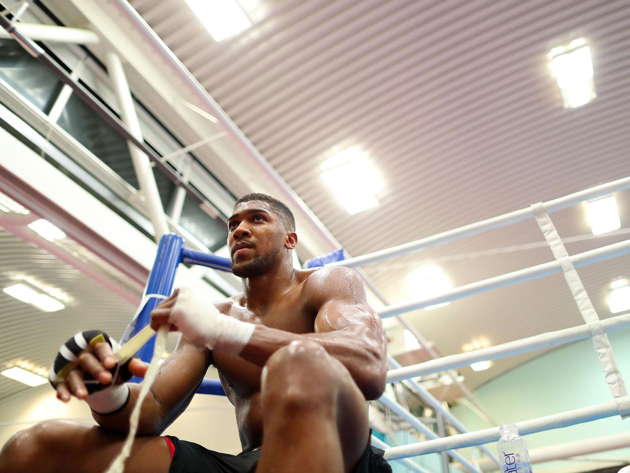 Joshua fights Takam in Cardiff this weekend