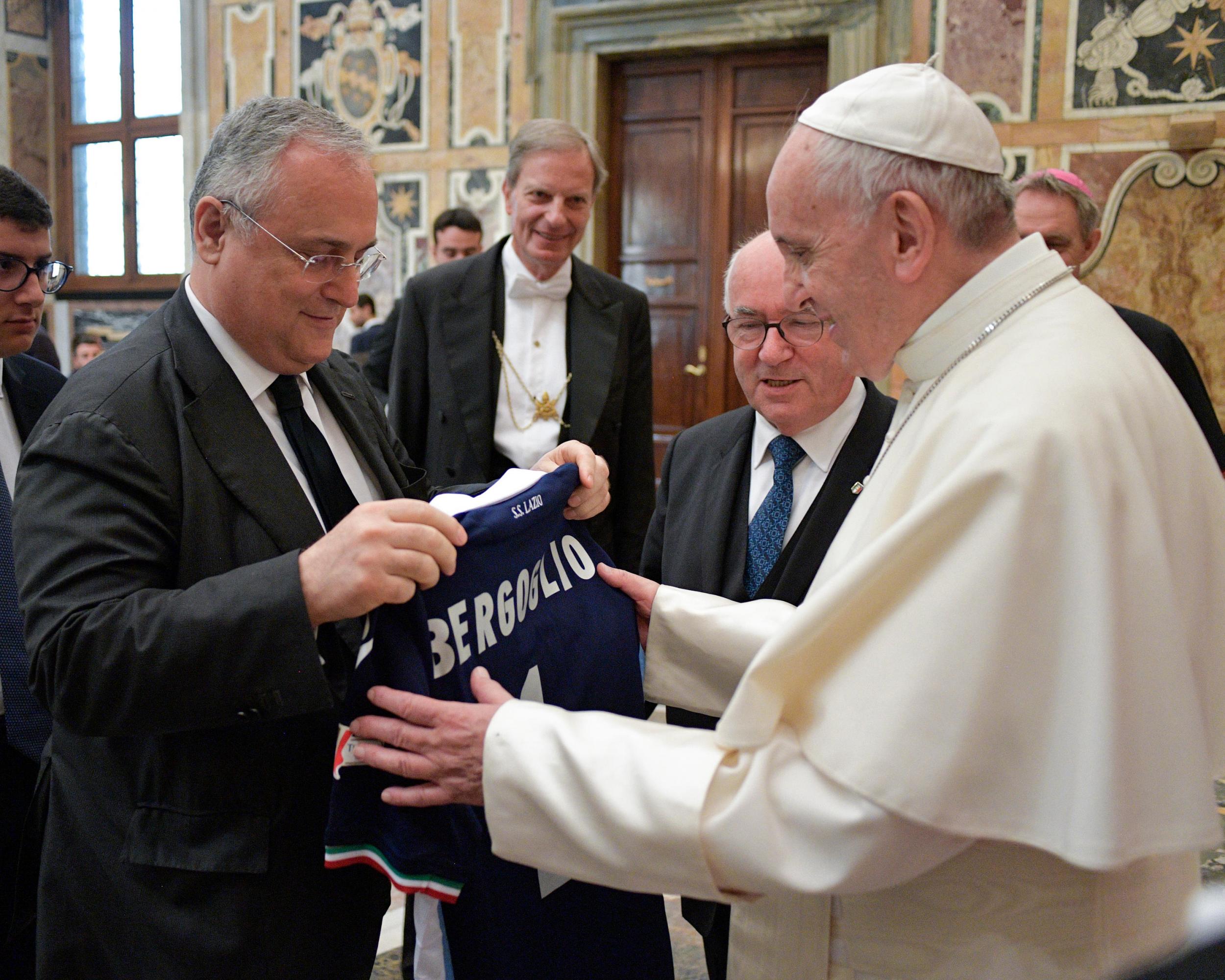 Lazio president Claudio Lotito presents the Pope with a Lazio shirt