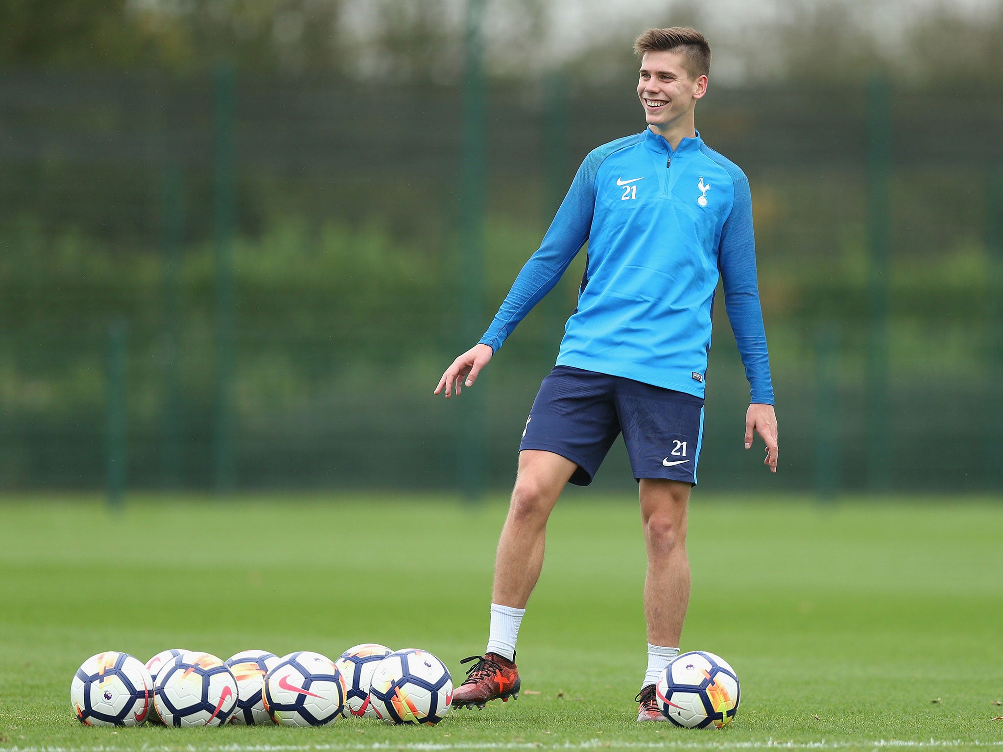 Juan Foyth in training for Tottenham