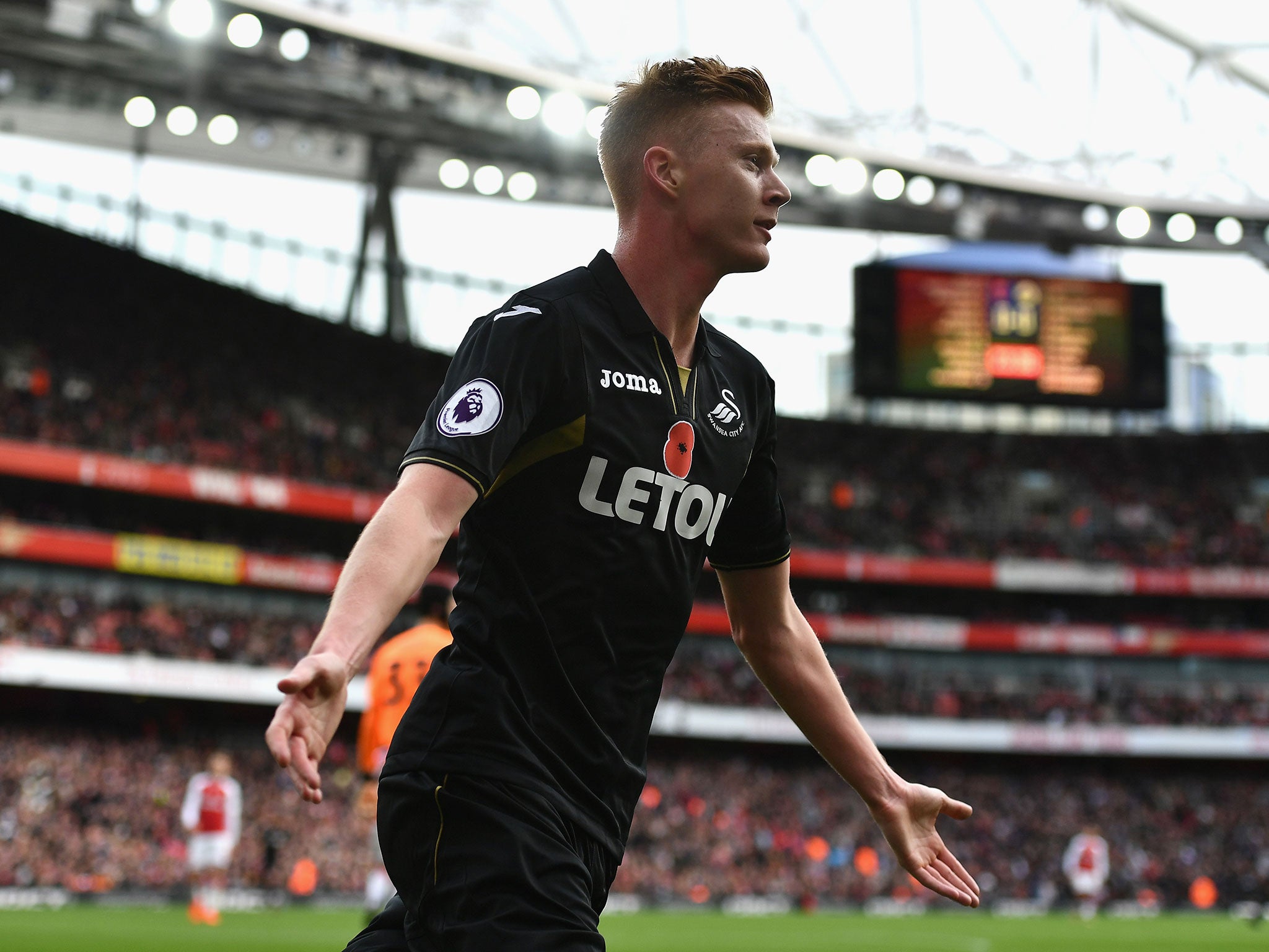 Sam Clucas opened the scoring at the Emirates