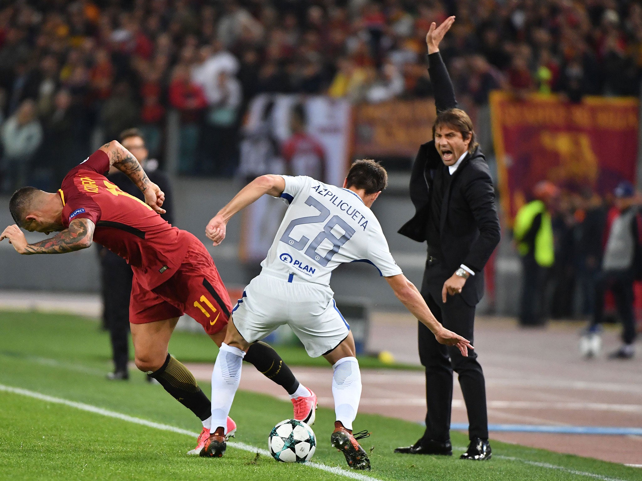 Antonio Conte calls for a Chelsea throw-in during the first half