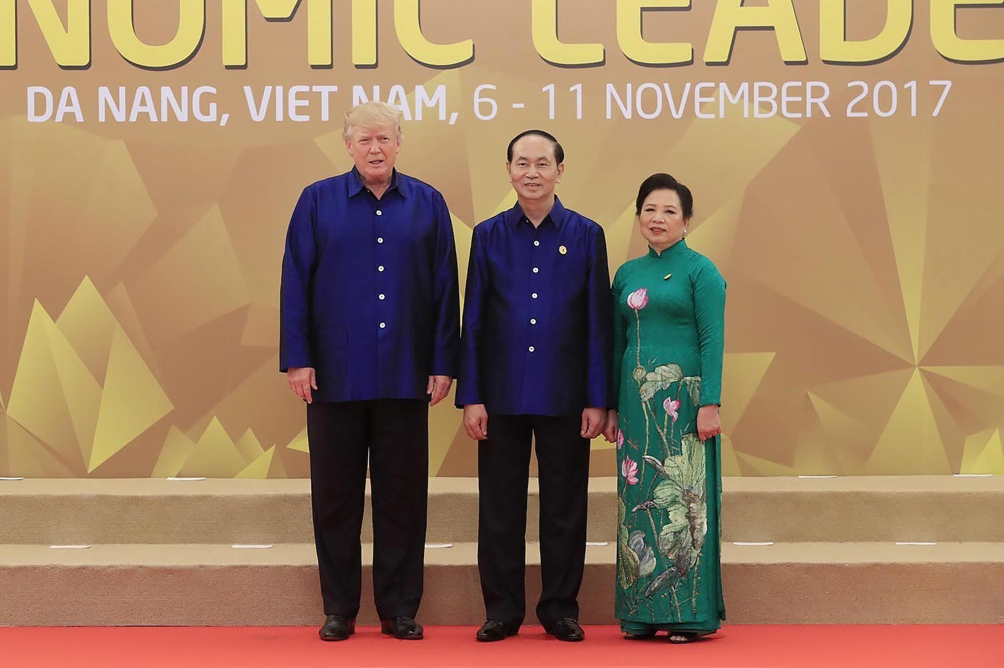 Vietnam President Tran Dai Quang and his wife Nguyễn Thị Hiền with US president Donald Trump on November 10 2017