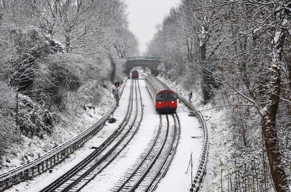 Britain could face a three-week bout of freezing temperatures and snow as the La Niña weather phenomenon is predicted to hit the country for the first time since 2010