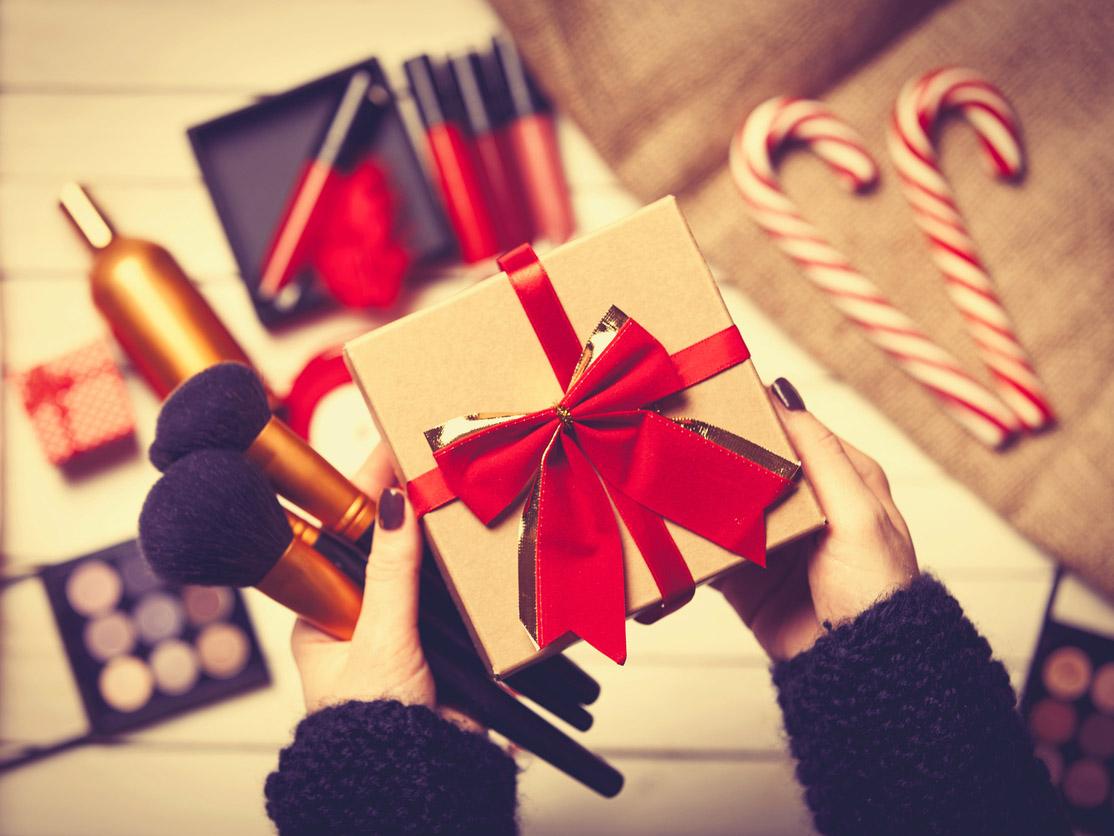 From make-up to skincare to brushes, there’s a present for everyone here