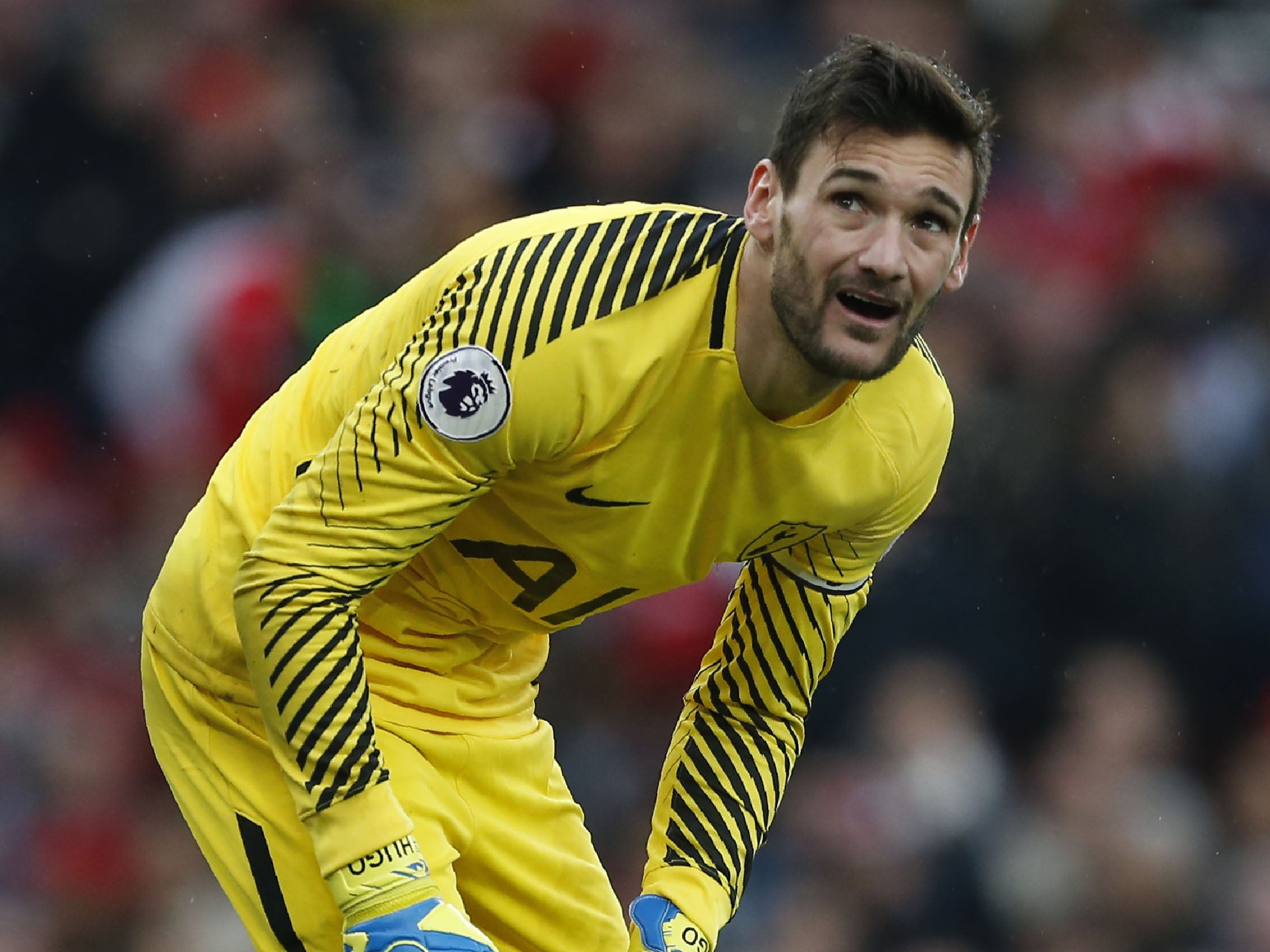 Lloris thinks Spurs most focus on the top four