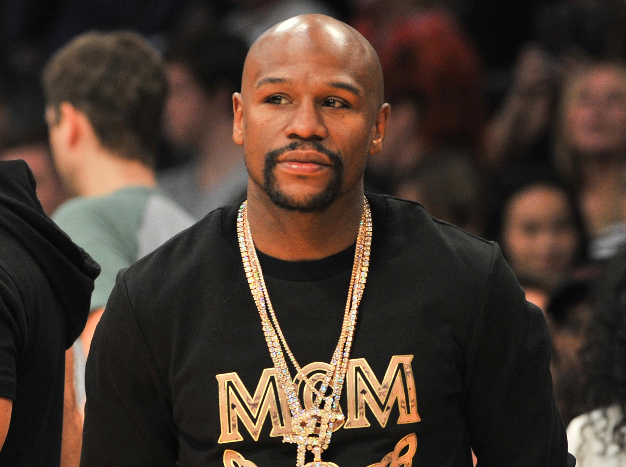 Is Floyd Mayweather considering yet another comeback?