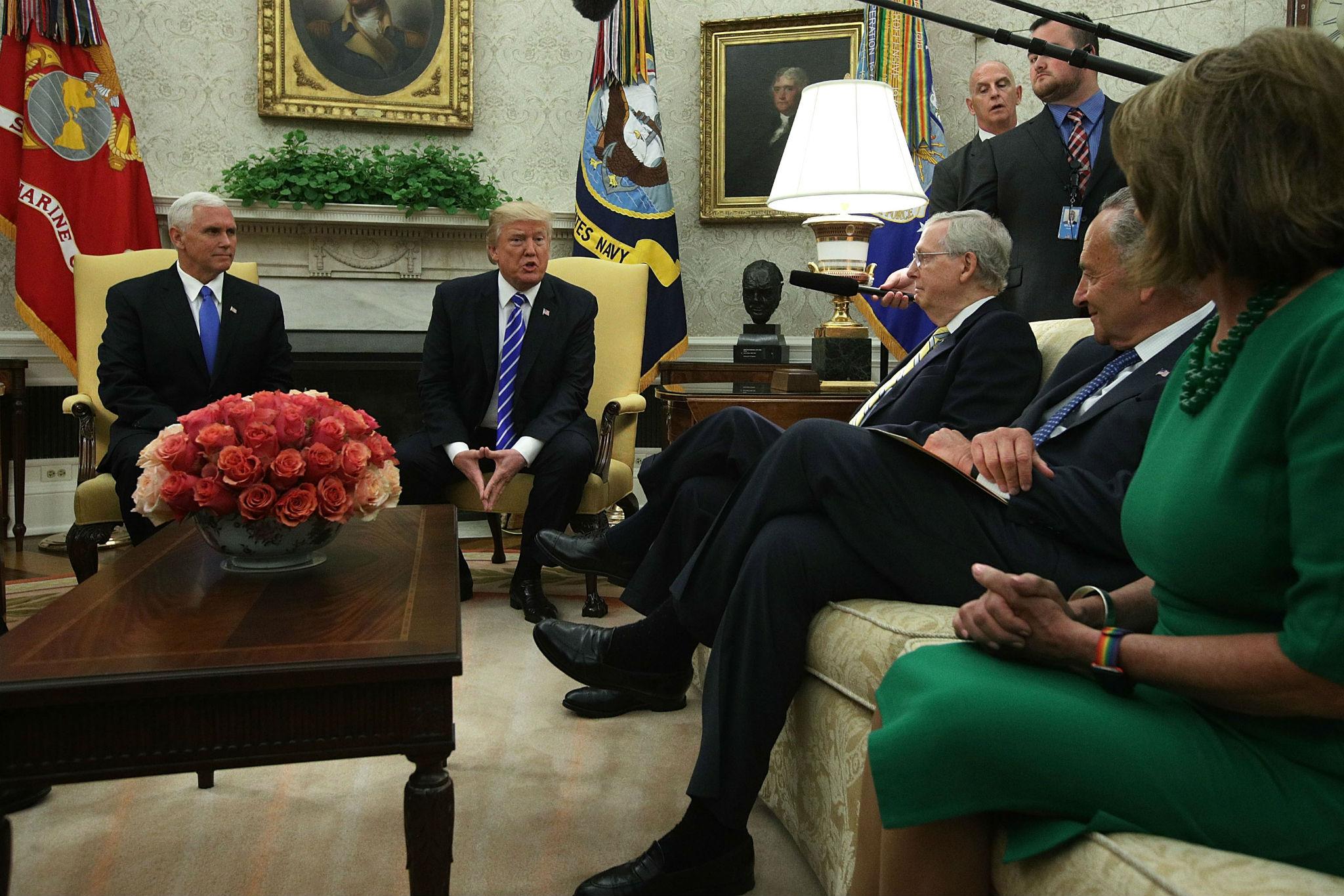 Donald Trump and Mike Pence meet with Senate Majority Leader Mitch McConnell, Senate Minority Leader Chuck Schumer and House Minority Leader Nancy Pelosi (Photo by Alex Wong/Getty Images)