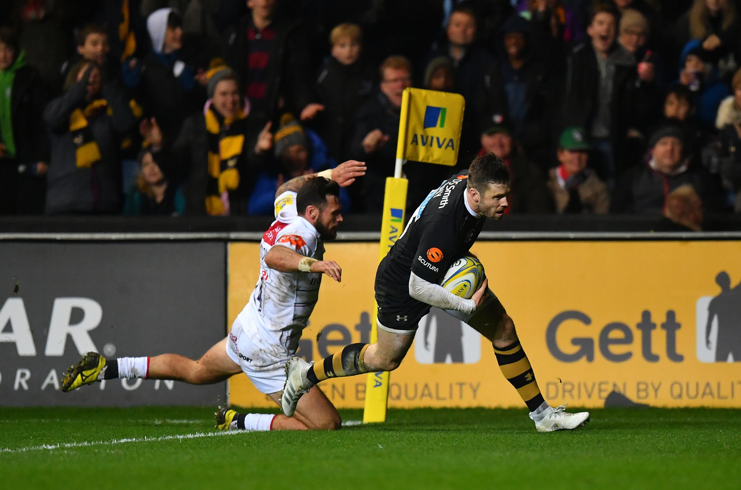 Elliot Daly touches down to score for Wasps